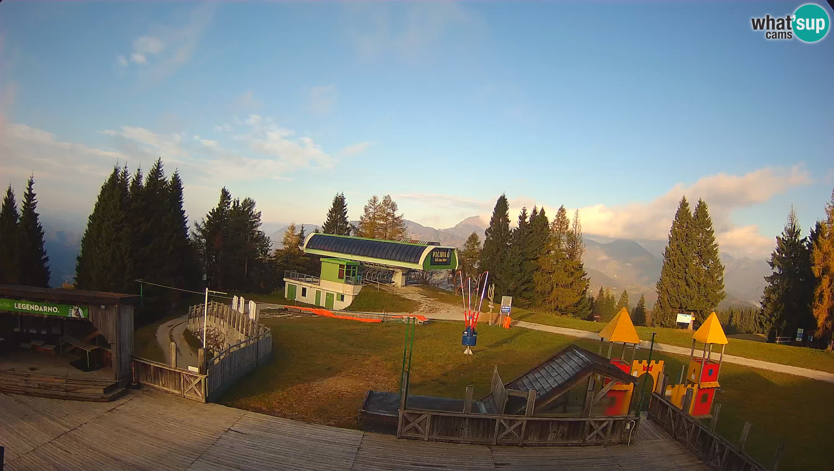 Alpska Perla Ski center Cerkno Počivalo webcam – Slovenia