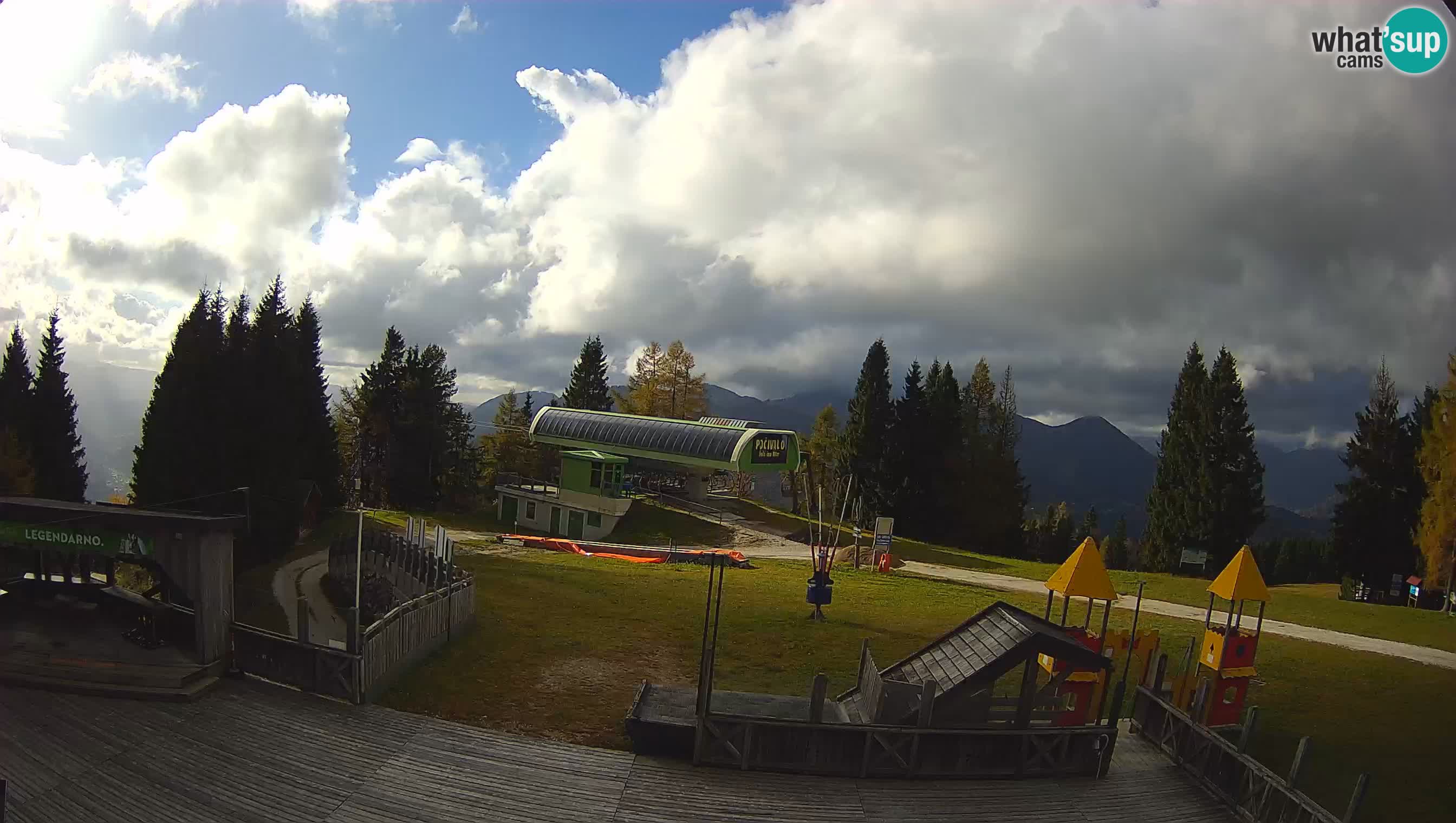 Alpska Perla Ski hotel Cerkno Počivalo webcam – Slovenia