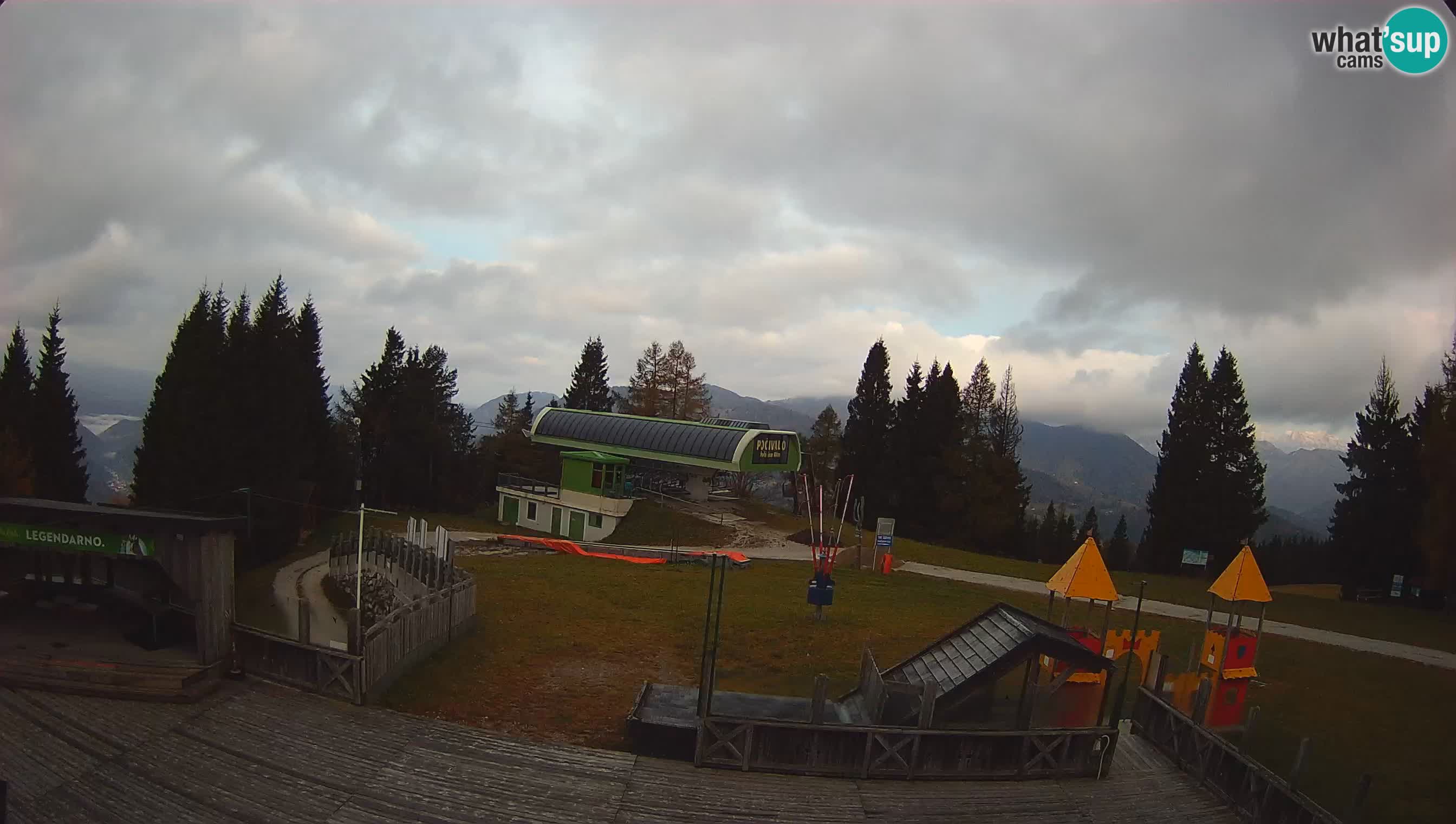 Alpska Perla Ski center Cerkno Počivalo webcam – Slovenia