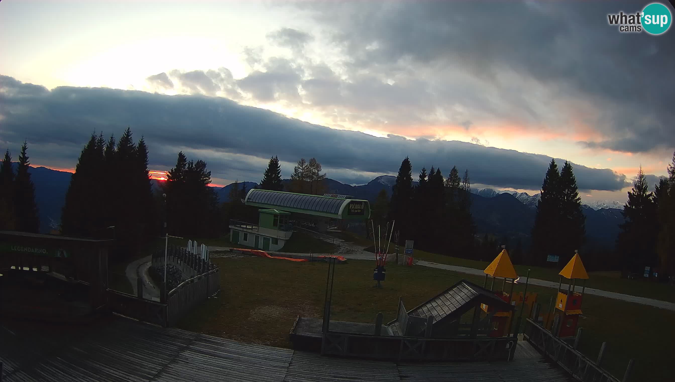Webcam de la station de ski des Alpes slovènes à Cerkno Počivalo