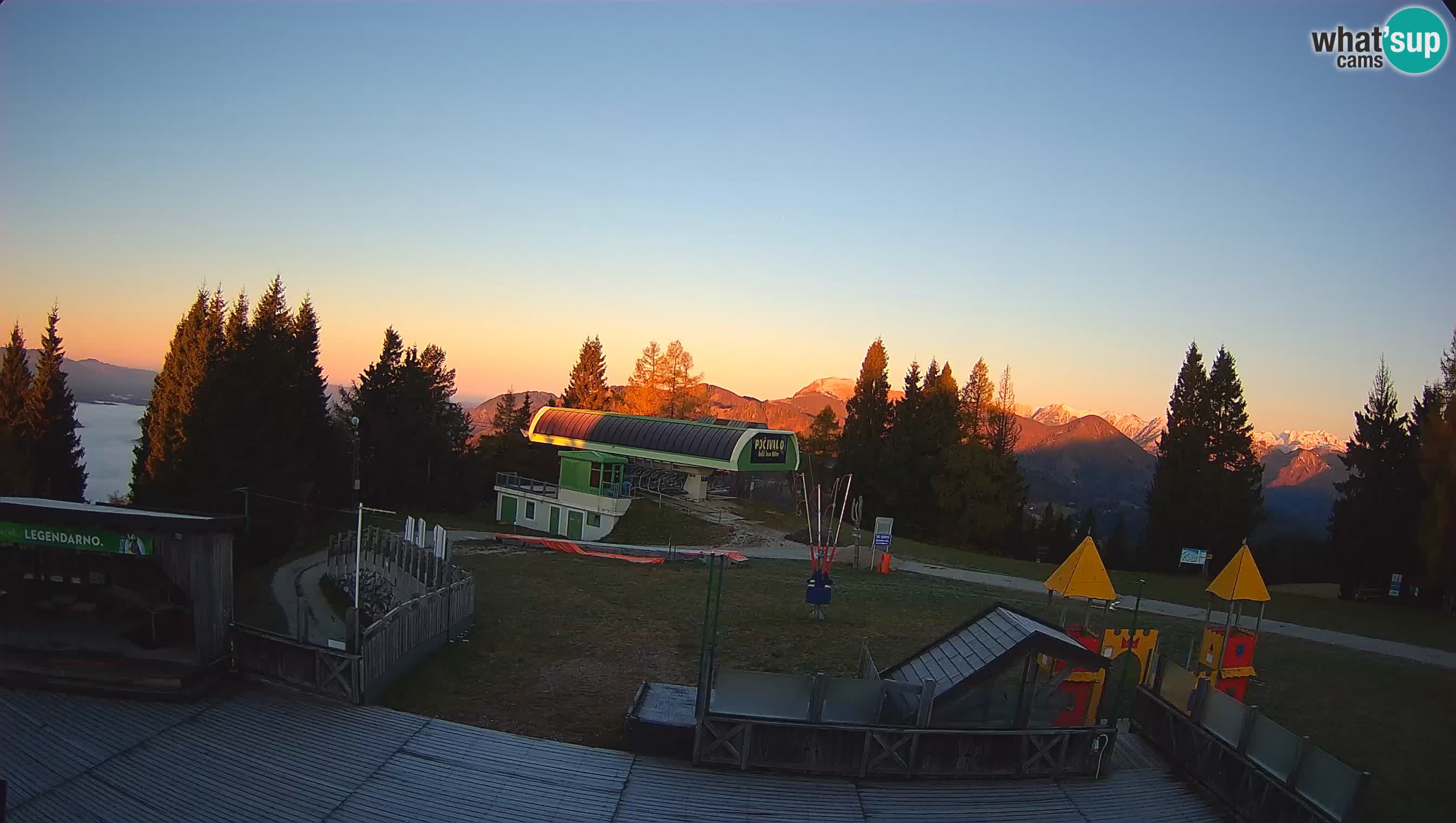 Webcam de la station de ski des Alpes slovènes à Cerkno Počivalo