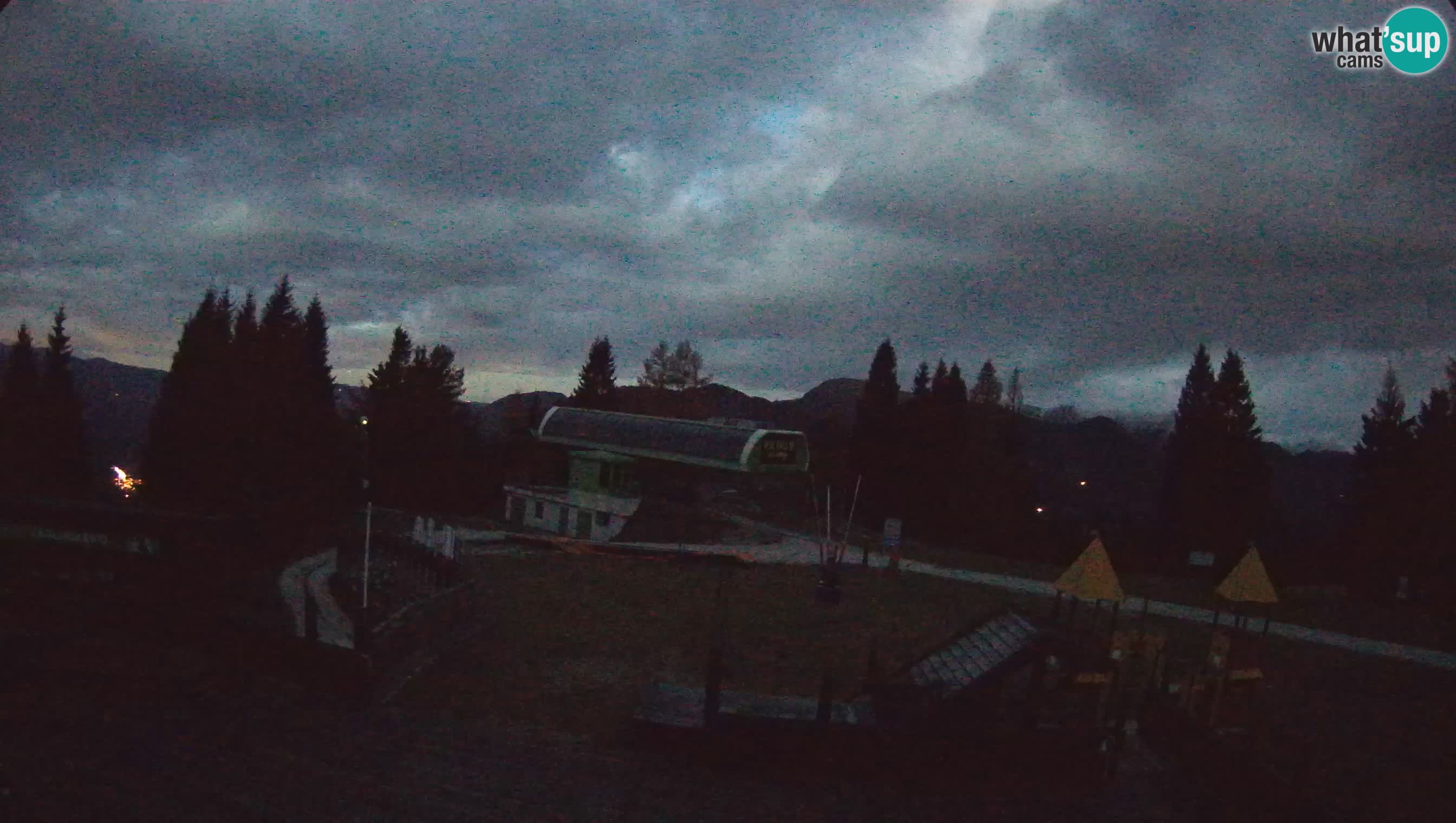 Webcam de la station de ski des Alpes slovènes à Cerkno Počivalo