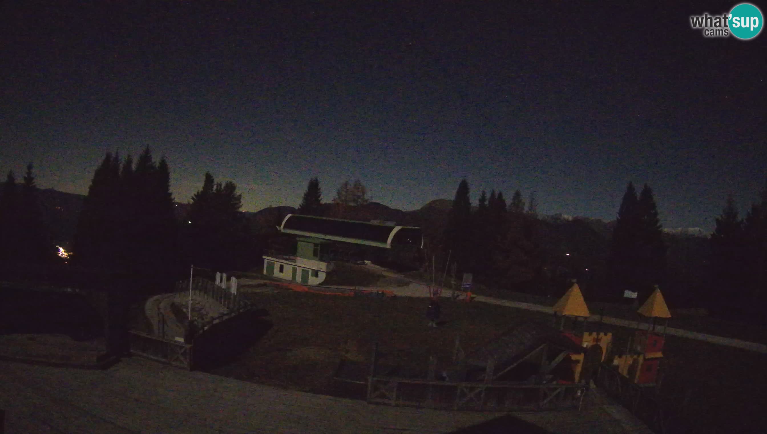 Alpska Perla Ski center Cerkno Počivalo webcam – Slovenia