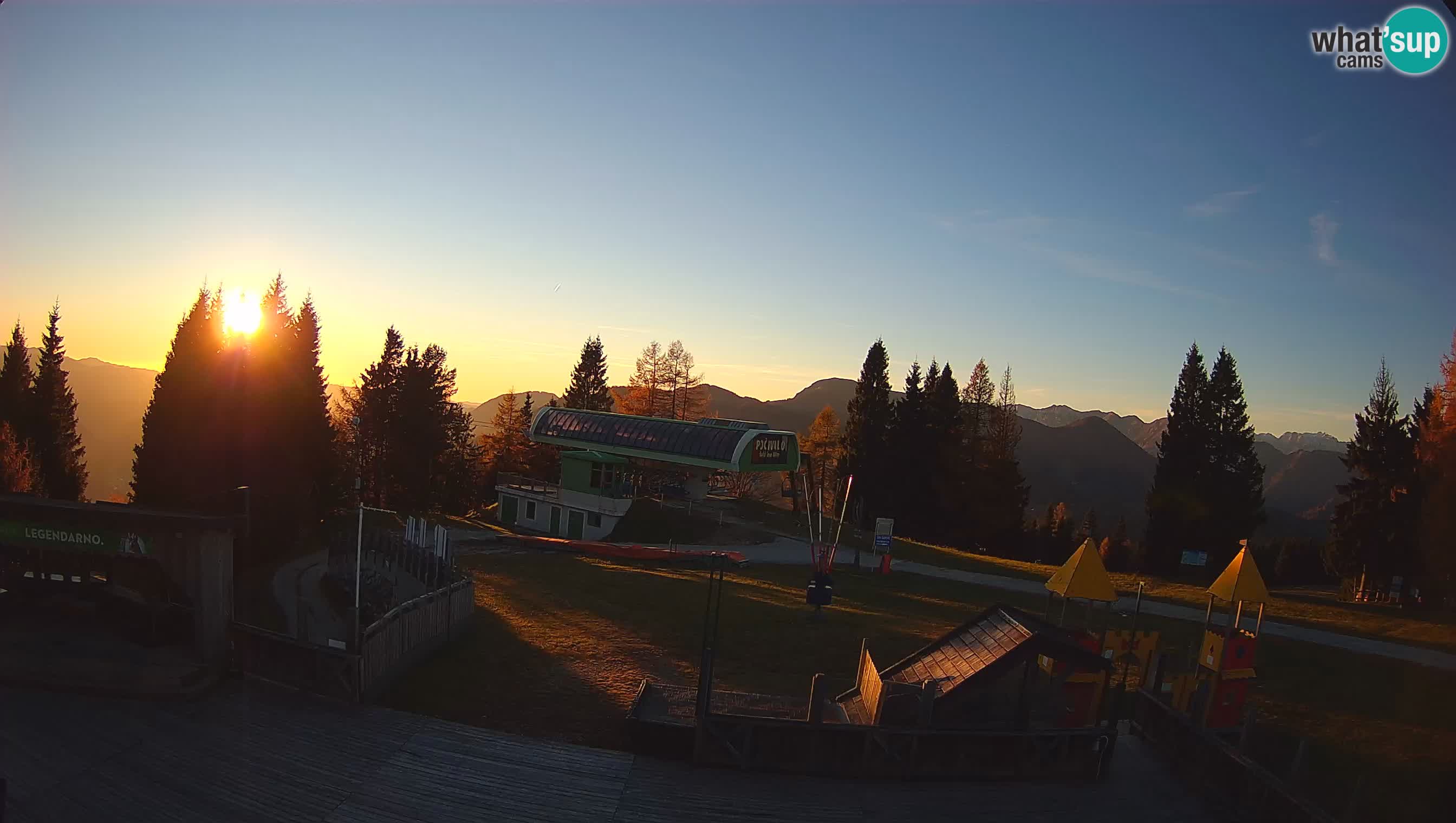 Alpska Perla Ski center Cerkno Počivalo webcam – Slovenia