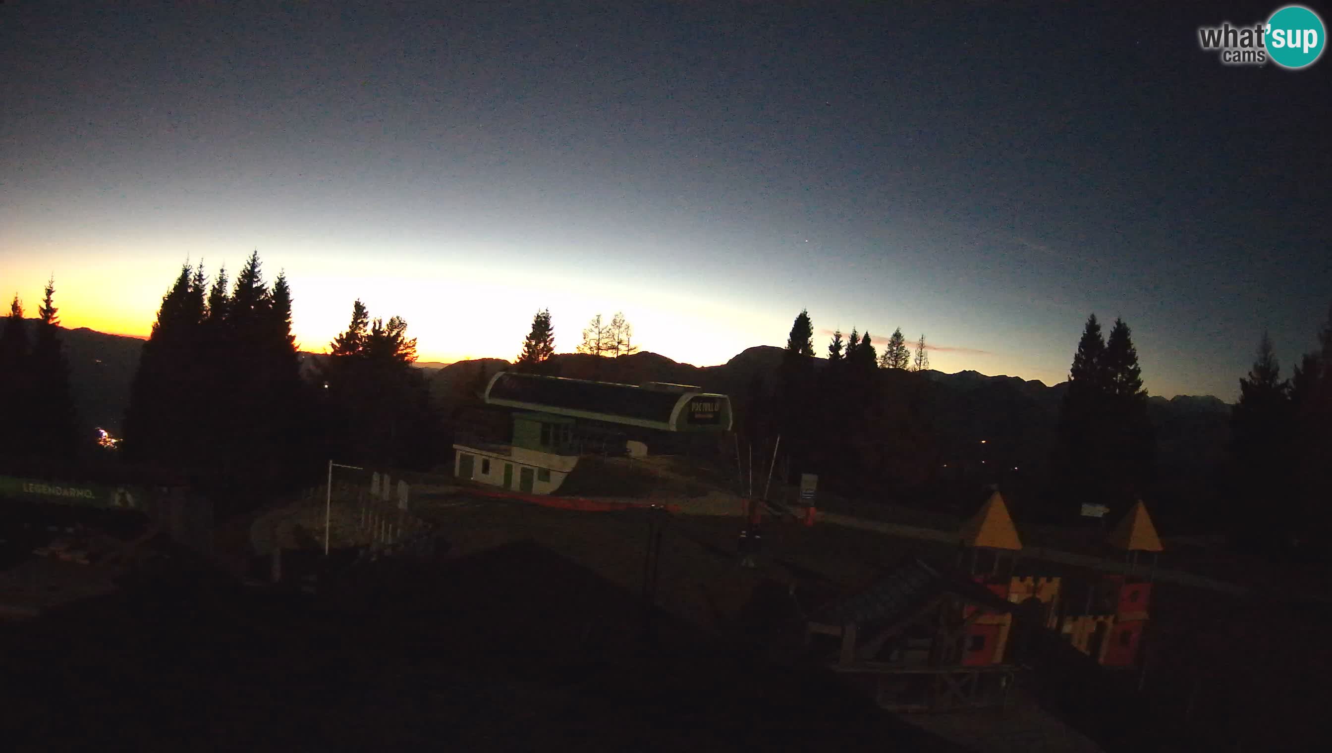 Alpska Perla kamera Cerkno Počivalo