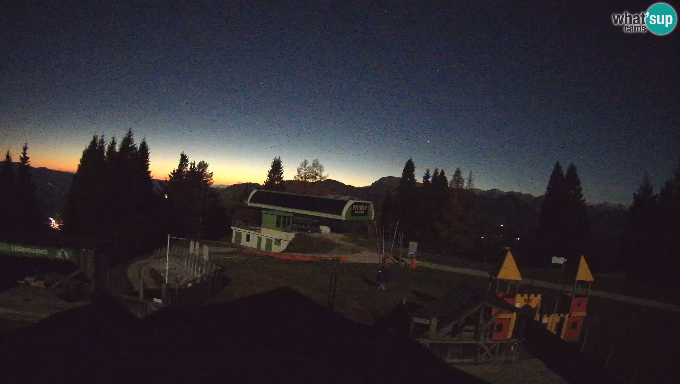 Alpska Perla Ski center Cerkno Počivalo webcam – Slovenia