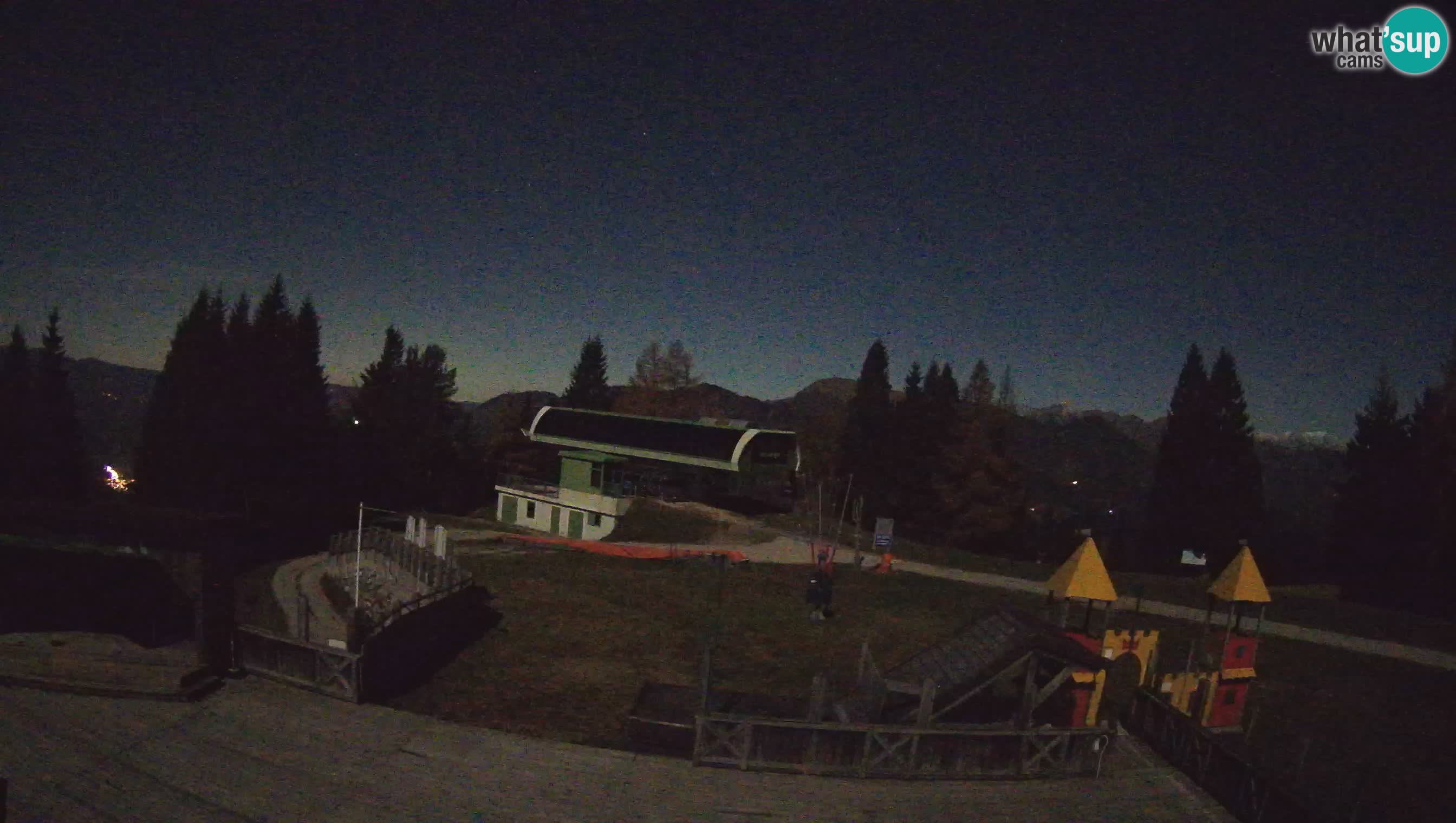 Alpska Perla Ski center Cerkno Počivalo webcam – Slovenia