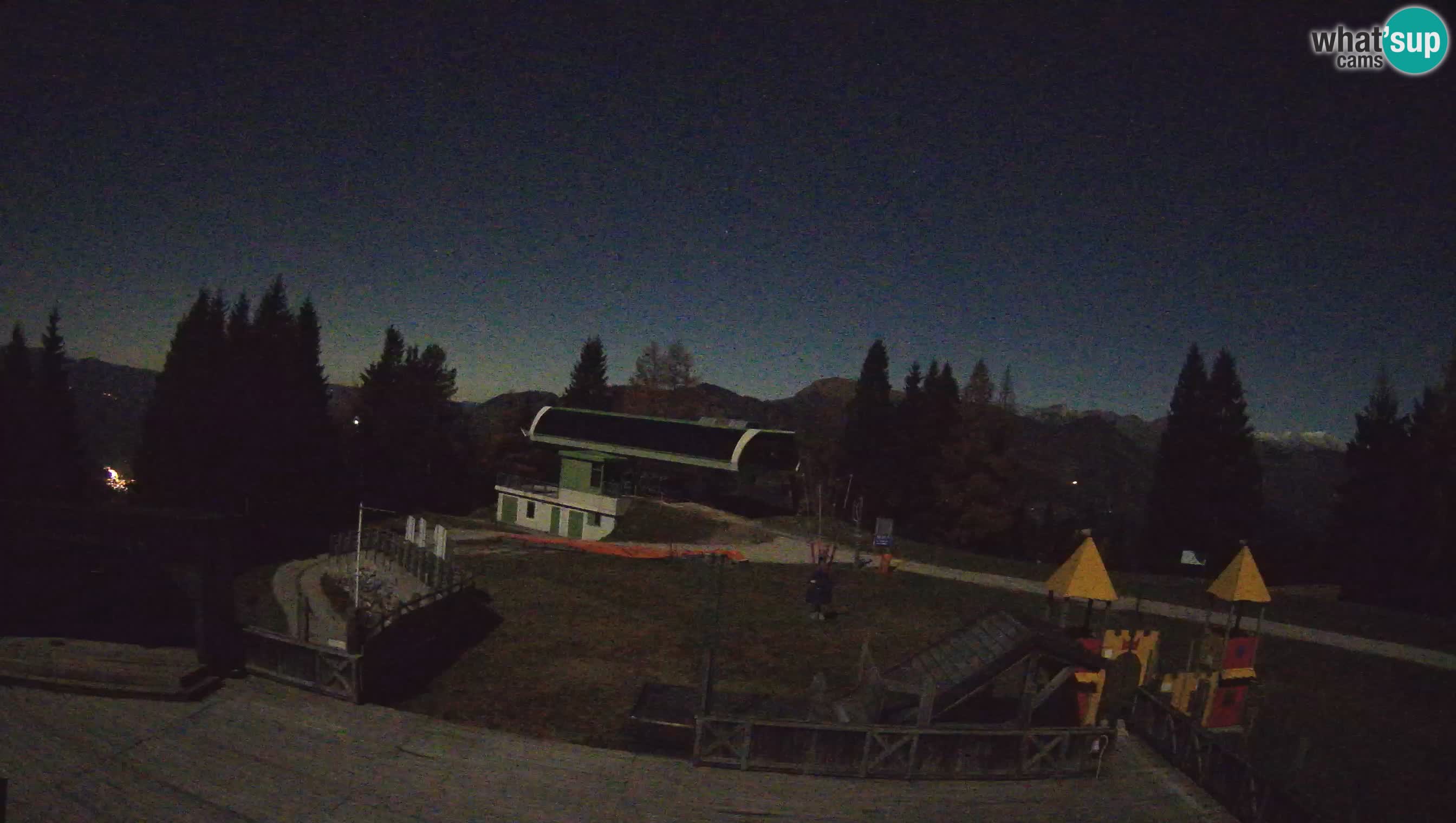 Alpska Perla Ski center Cerkno Počivalo webcam – Slovenia