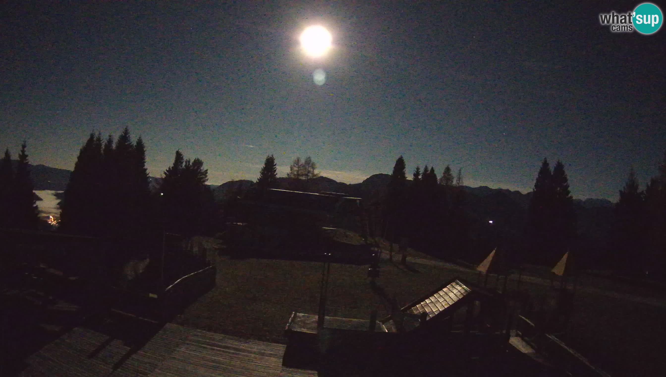 Alpska Perla Ski center Cerkno Počivalo webcam – Slovenia