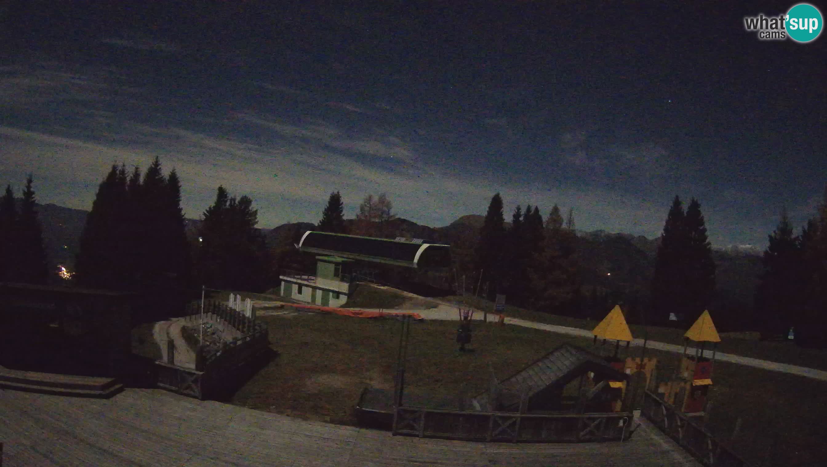 Alpska Perla Ski hotel Cerkno Počivalo webcam – Slovenia