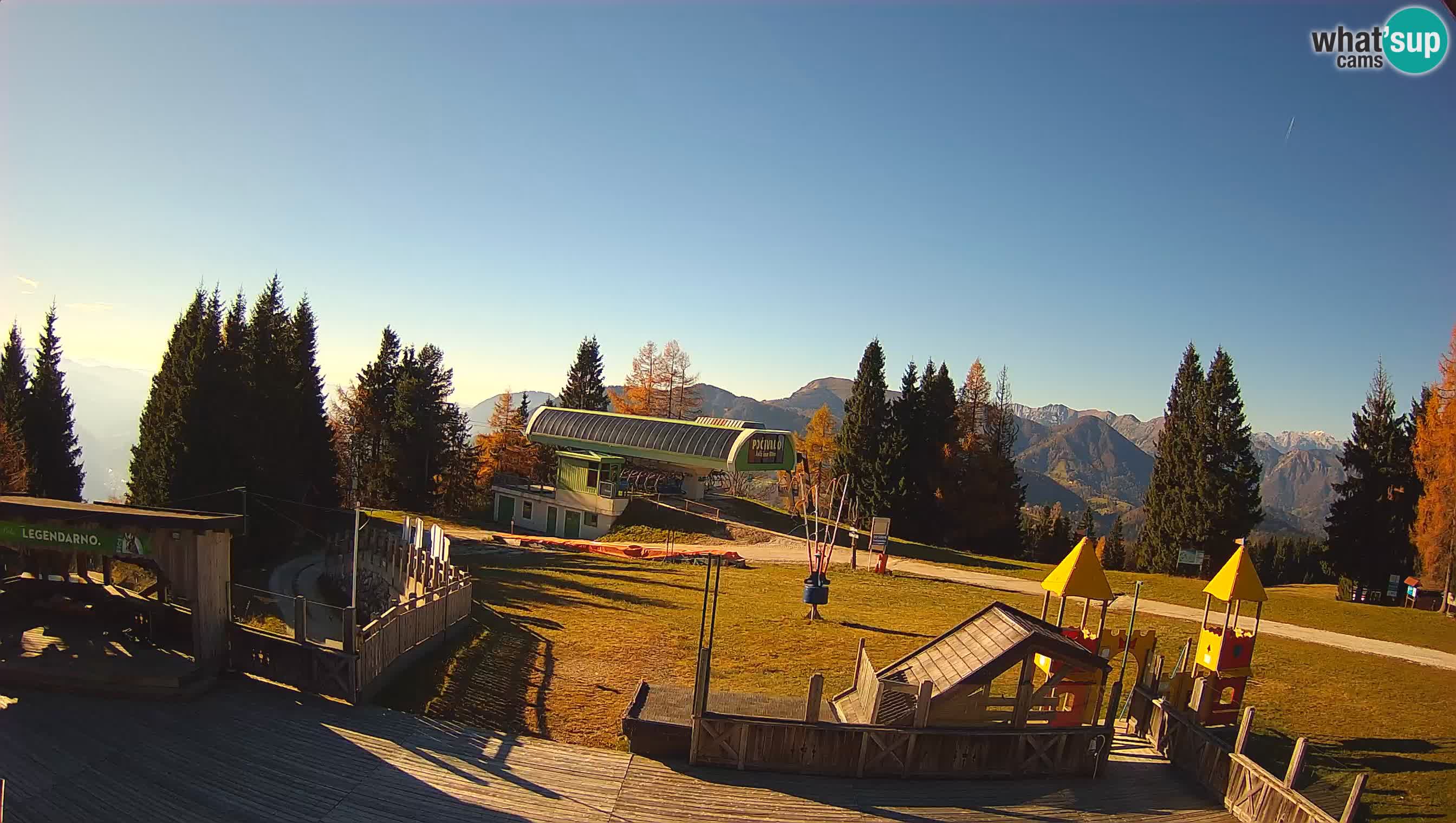 Alpska Perla Ski center Cerkno Počivalo webcam – Slovenia