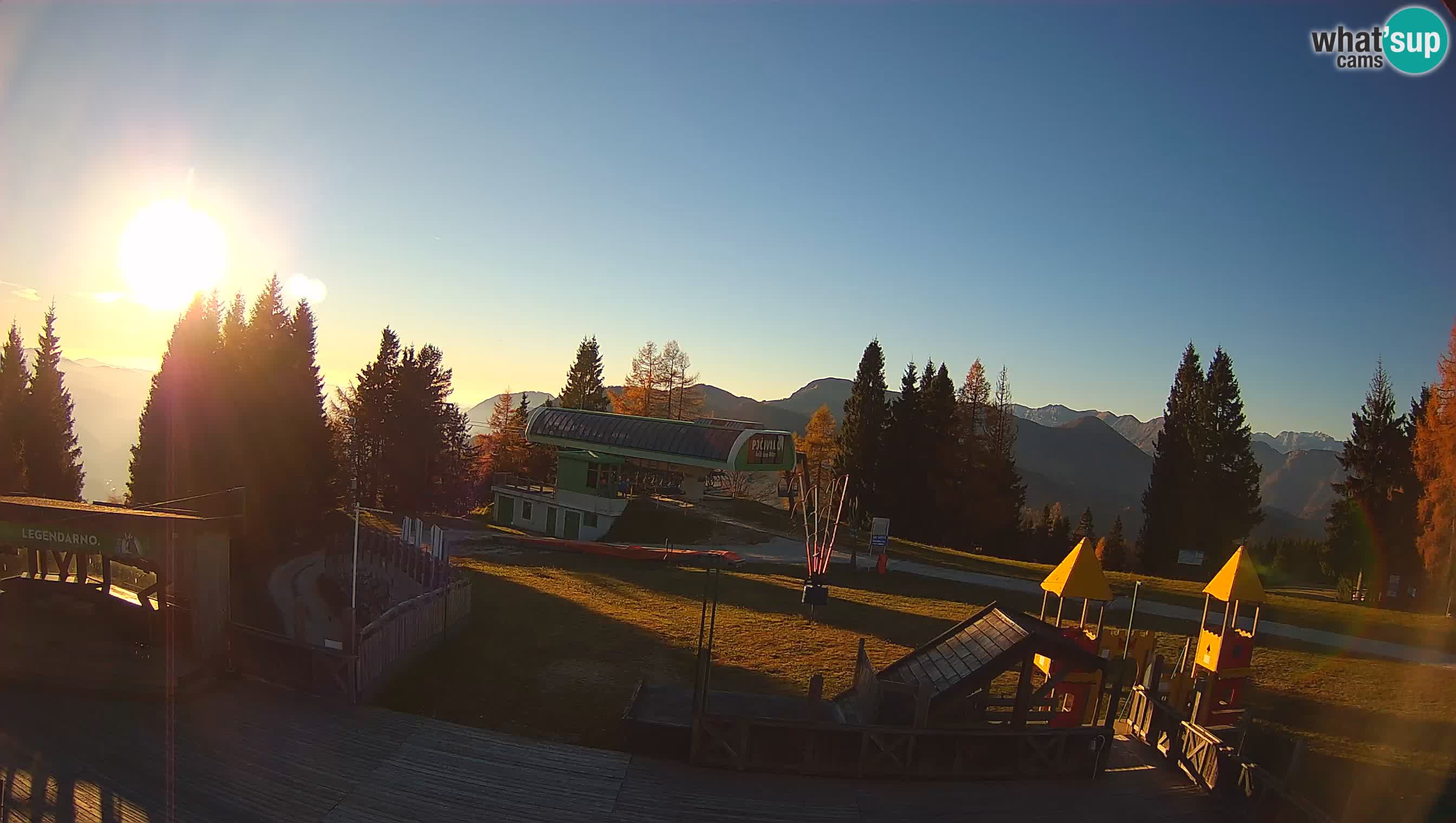Alpska Perla Ski hotel Cerkno Počivalo webcam – Slovenia