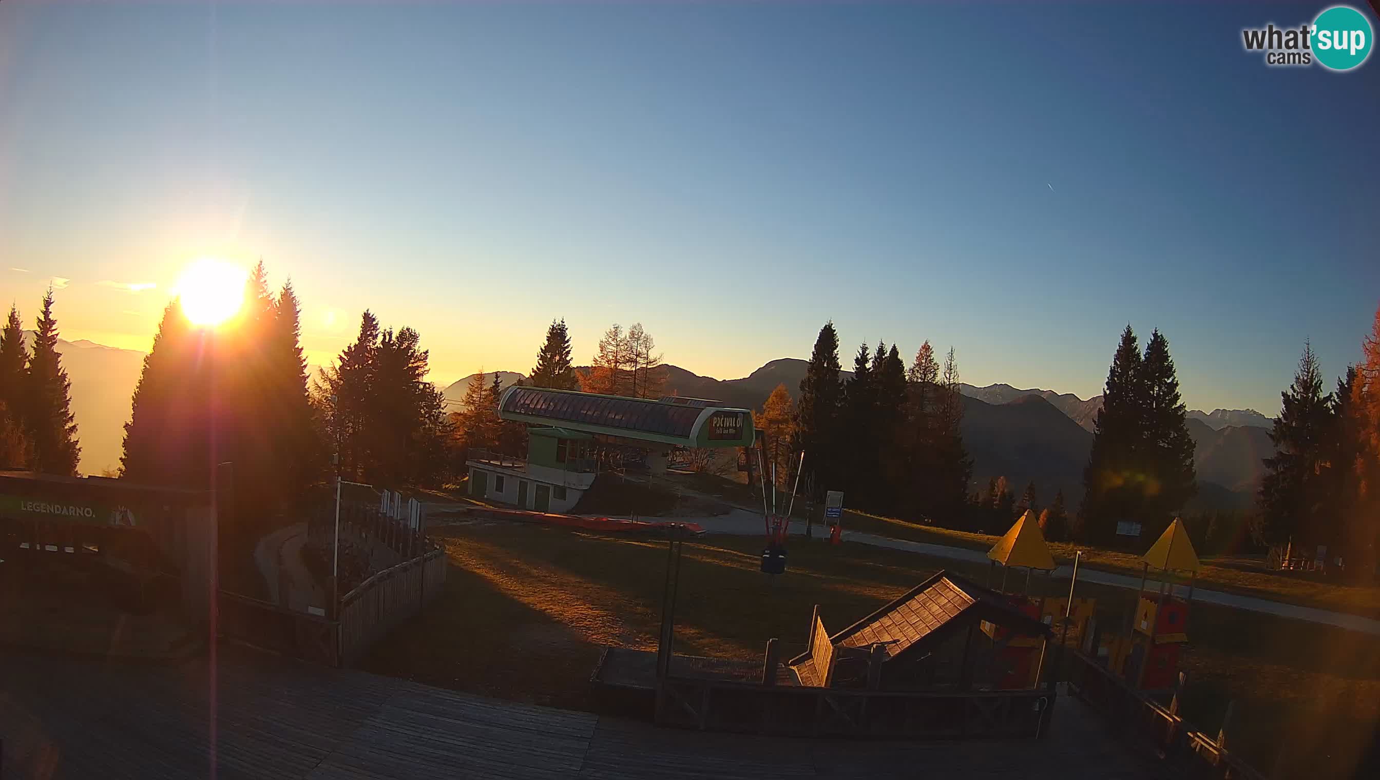 Alpska Perla Ski center Cerkno Počivalo webcam – Slovenia