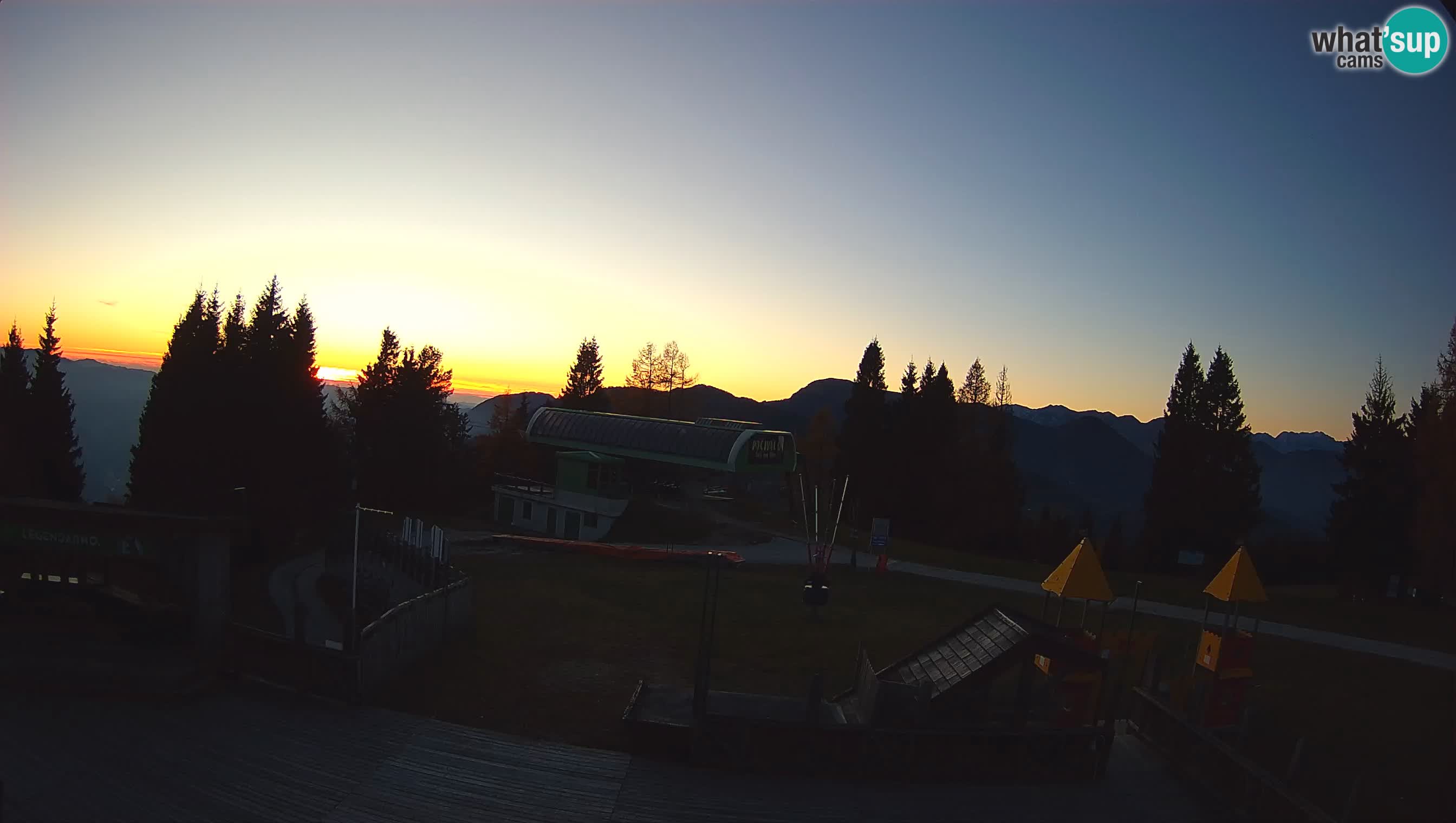 Webcam de la station de ski des Alpes slovènes à Cerkno Počivalo