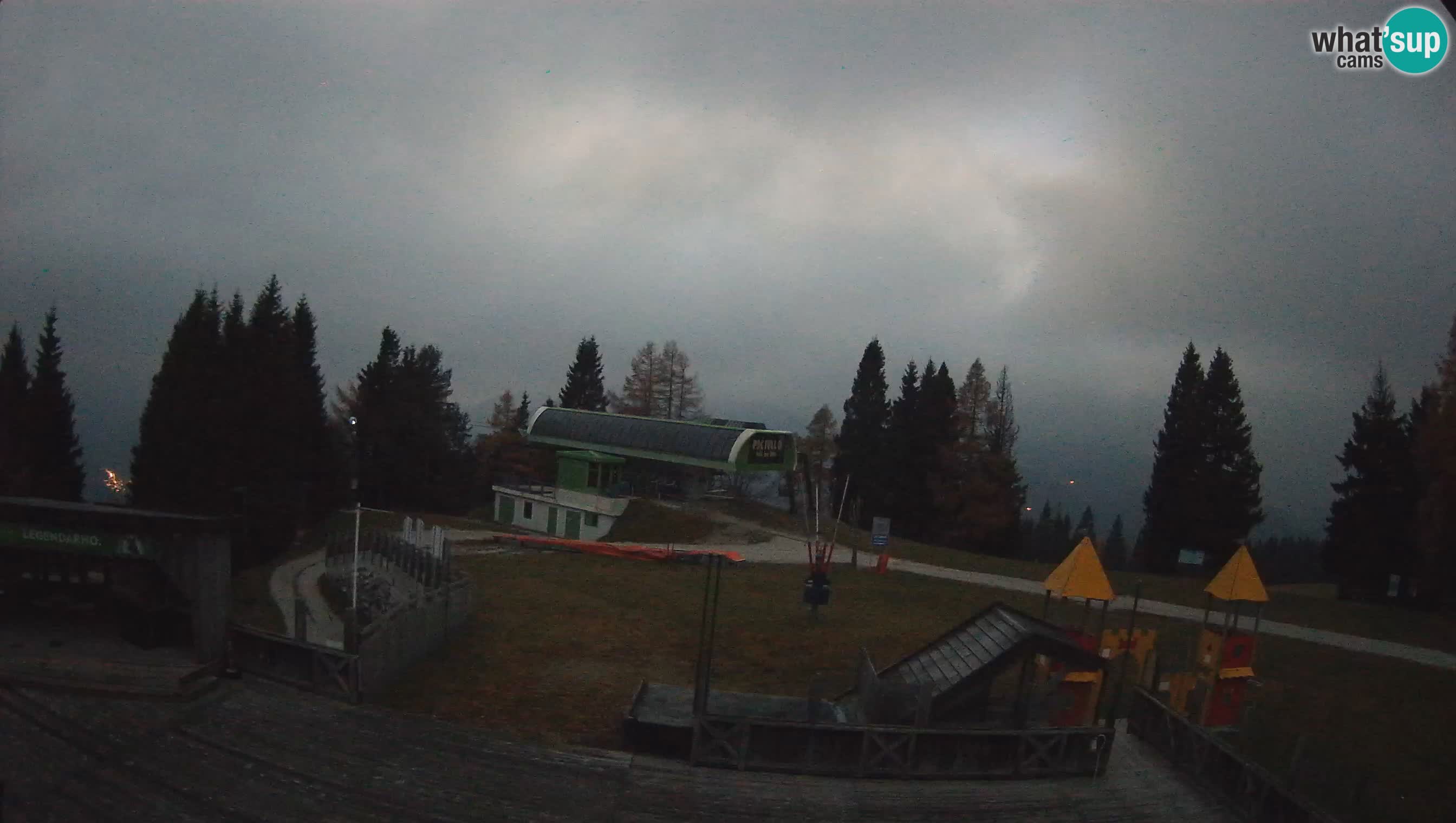 Webcam de la station de ski des Alpes slovènes à Cerkno Počivalo