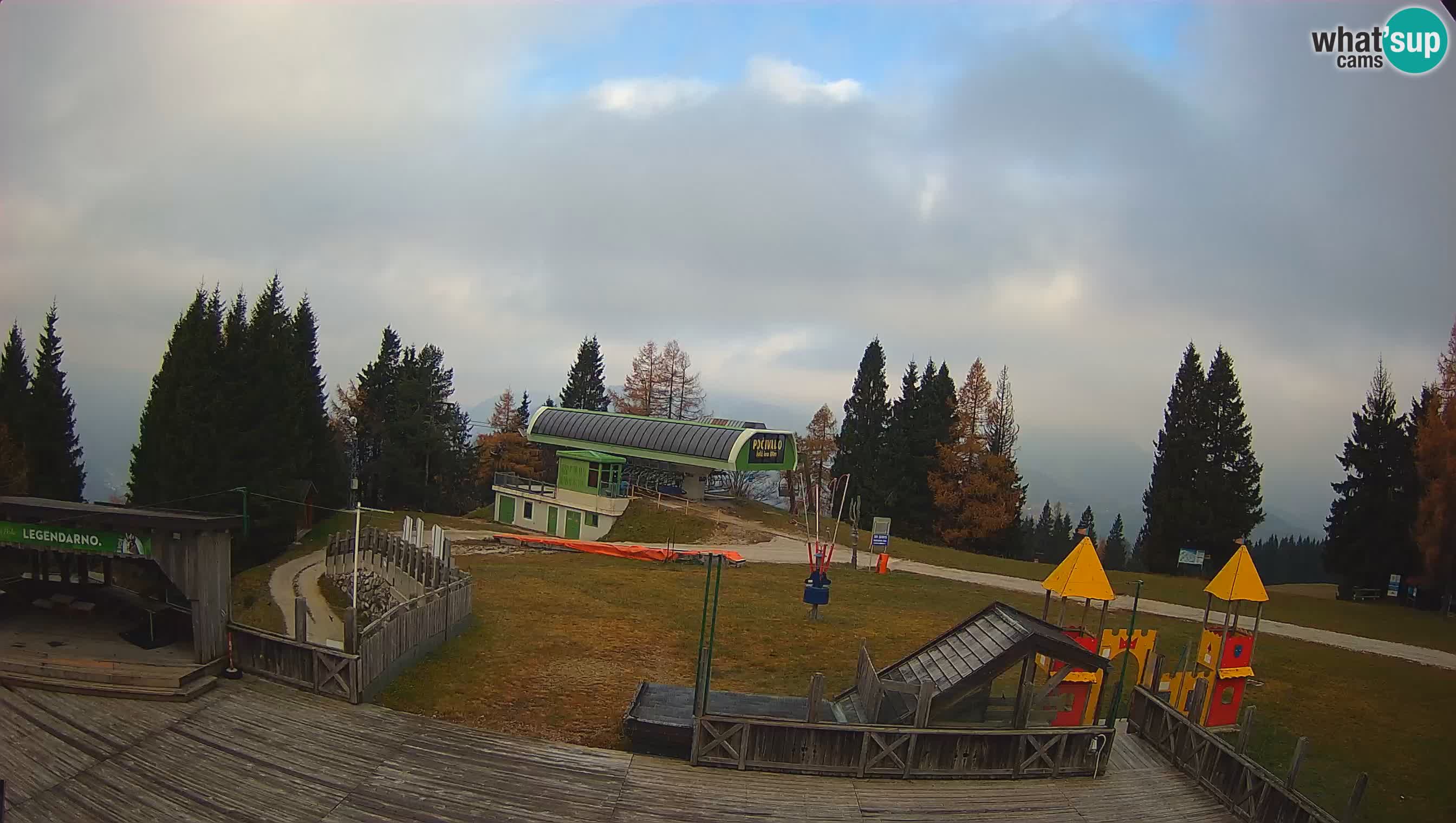 Webcam de la station de ski des Alpes slovènes à Cerkno Počivalo