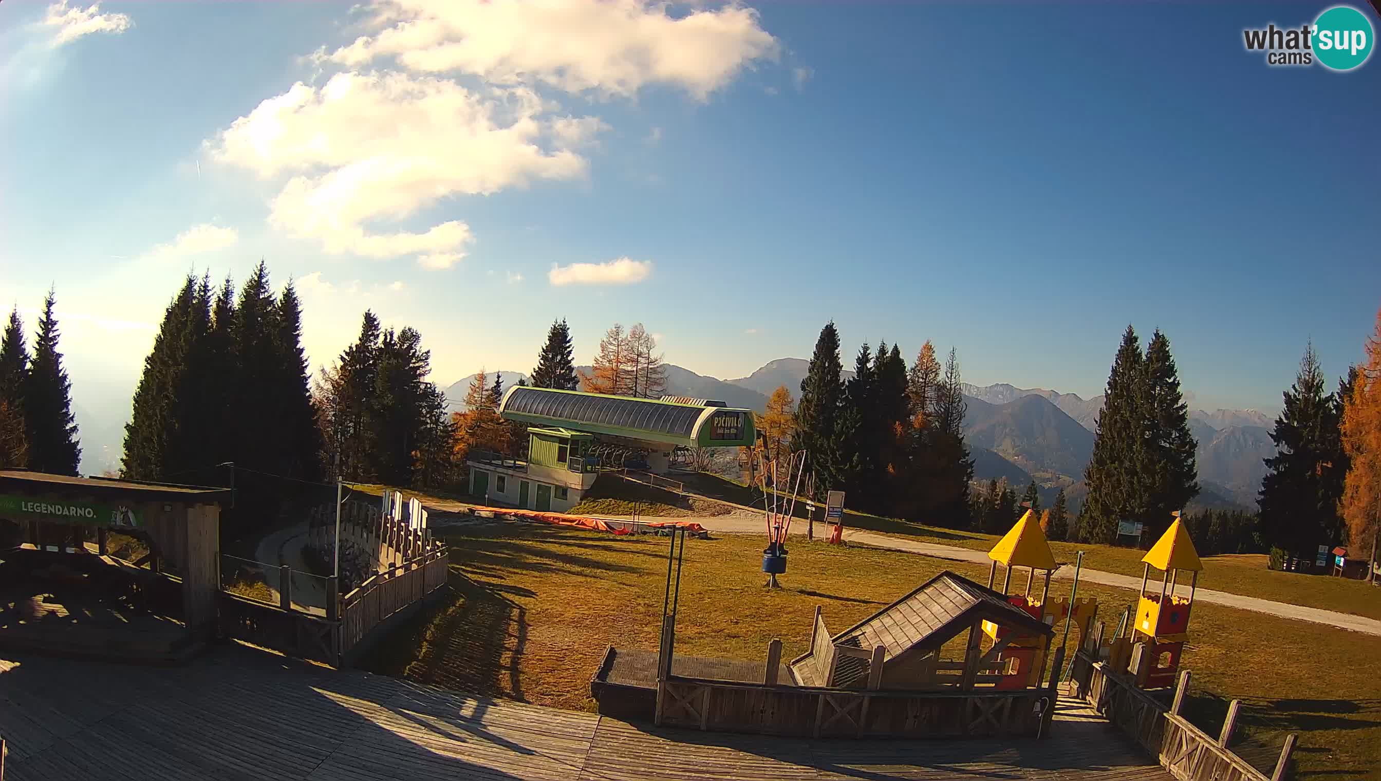 Webcam de la station de ski des Alpes slovènes à Cerkno Počivalo