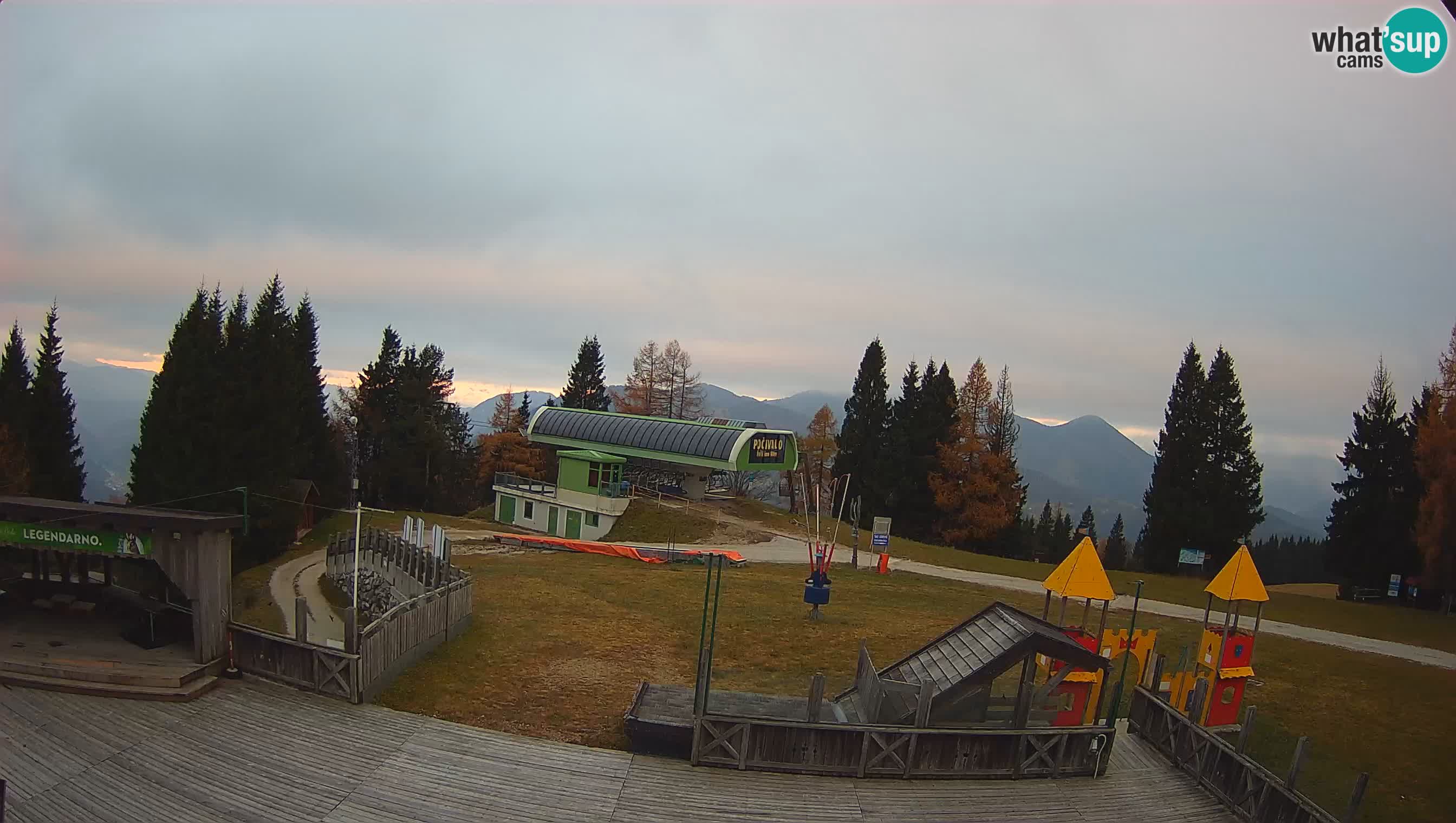 Webcam de la station de ski des Alpes slovènes à Cerkno Počivalo