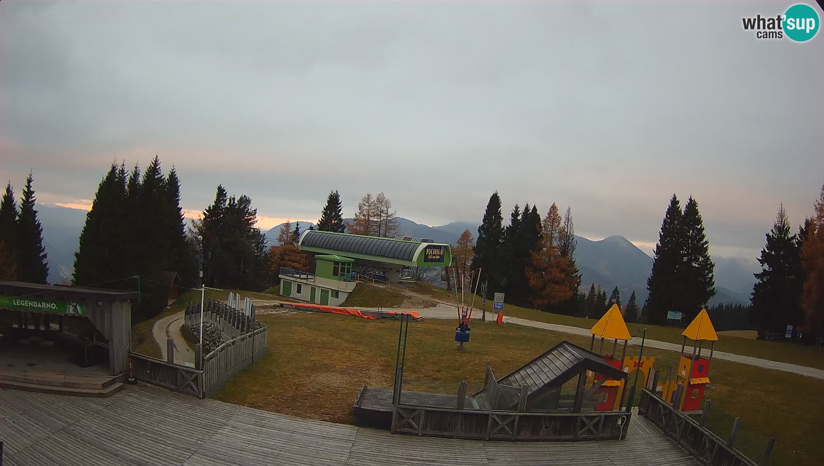 Alpska Perla kamera Cerkno Počivalo