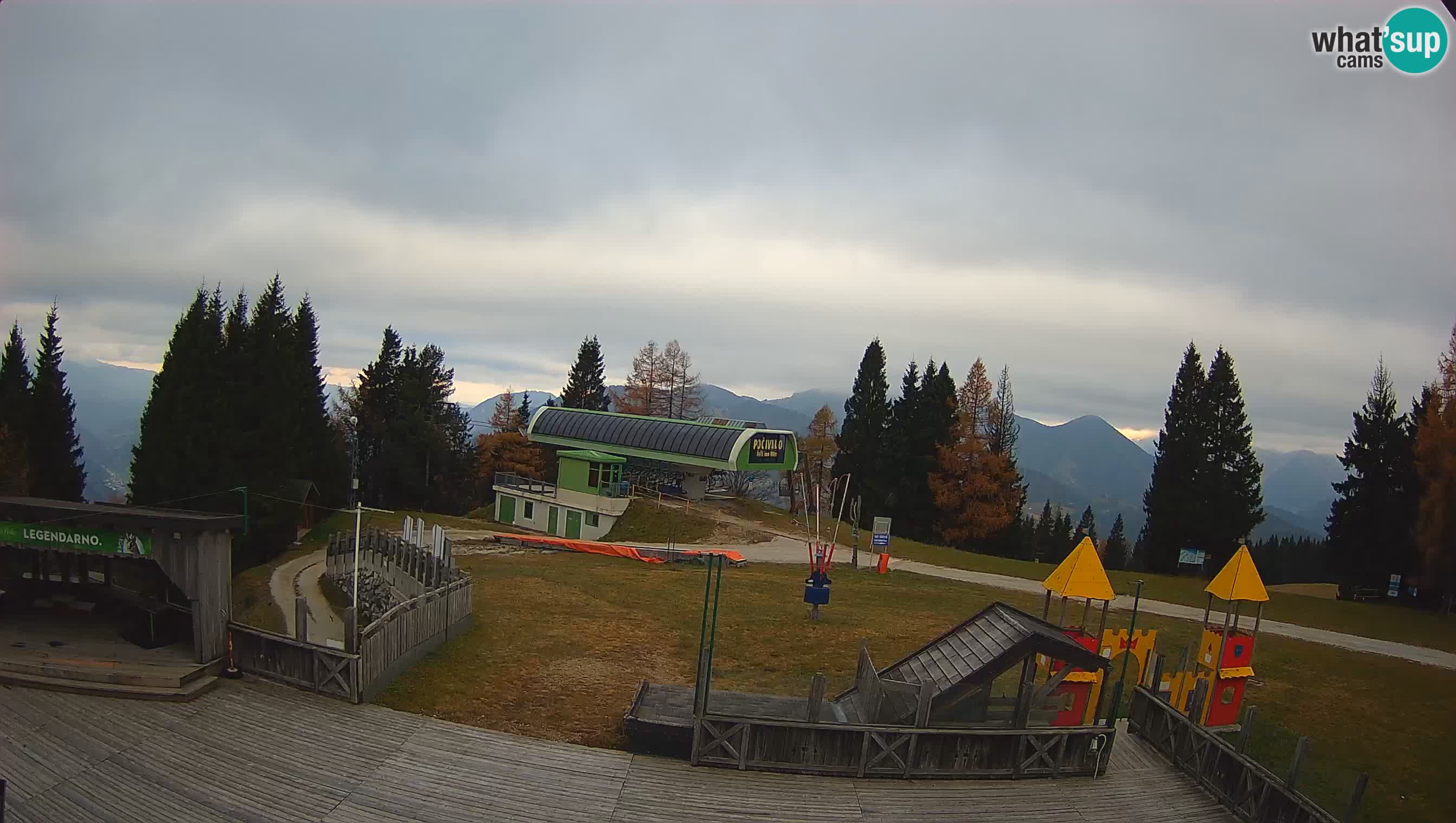 Alpska Perla Ski center Cerkno Počivalo webcam – Slovenia