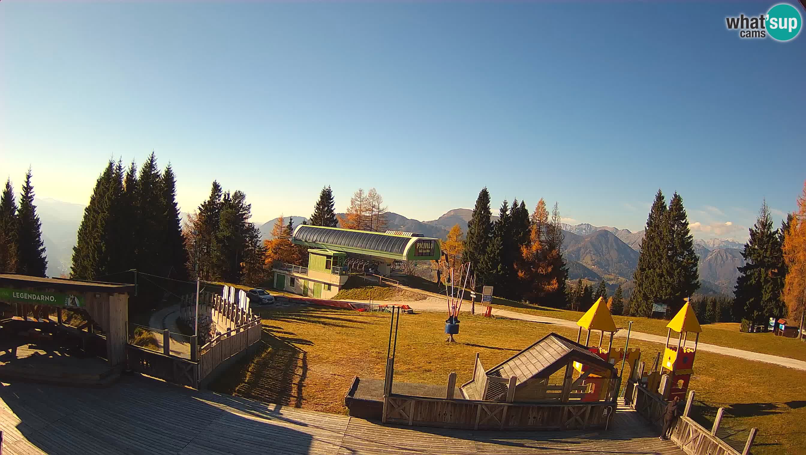 Alpska Perla Ski center Cerkno Počivalo webcam – Slovenia