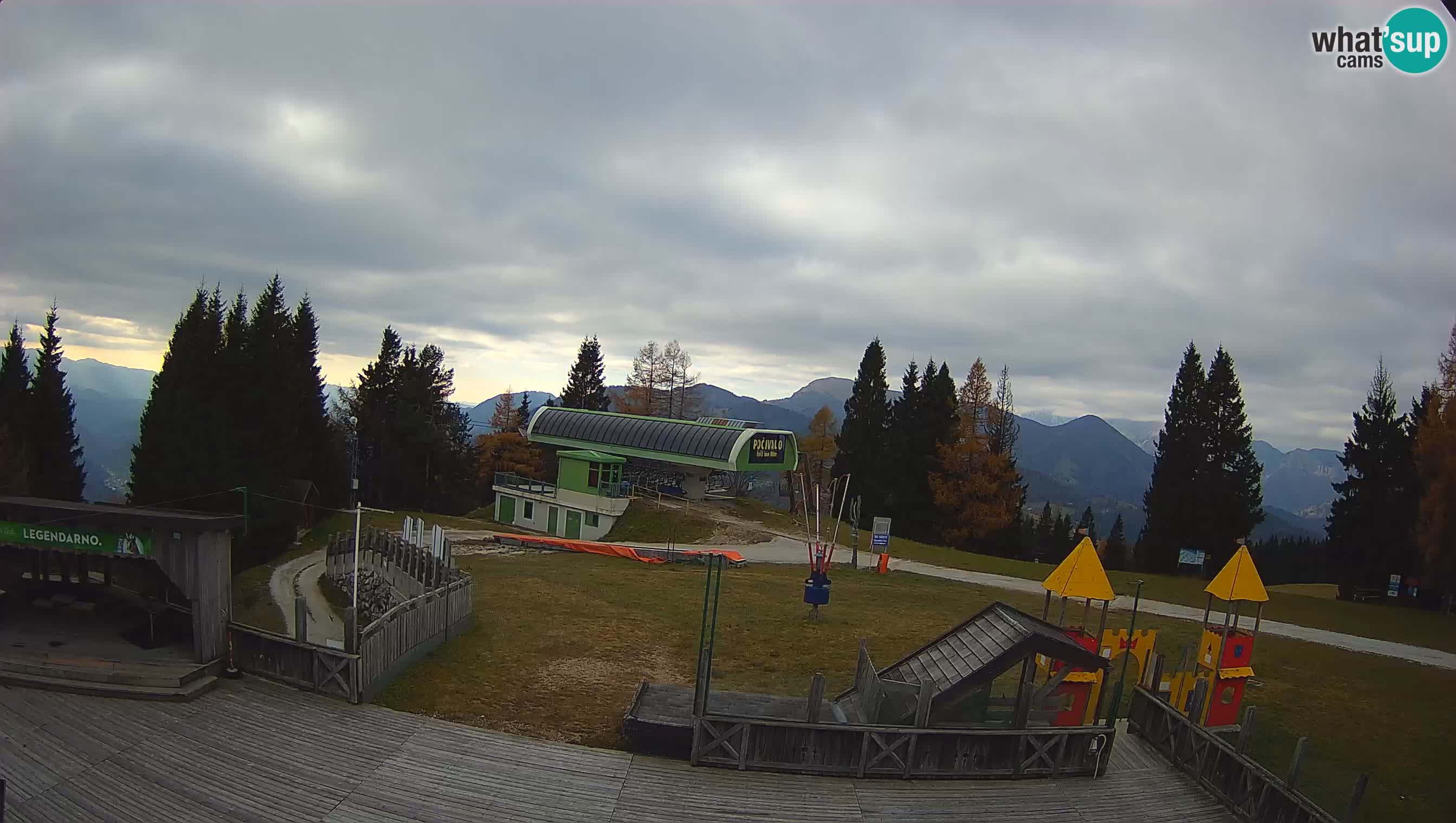 Alpska Perla Ski center Cerkno Počivalo webcam – Slovenia