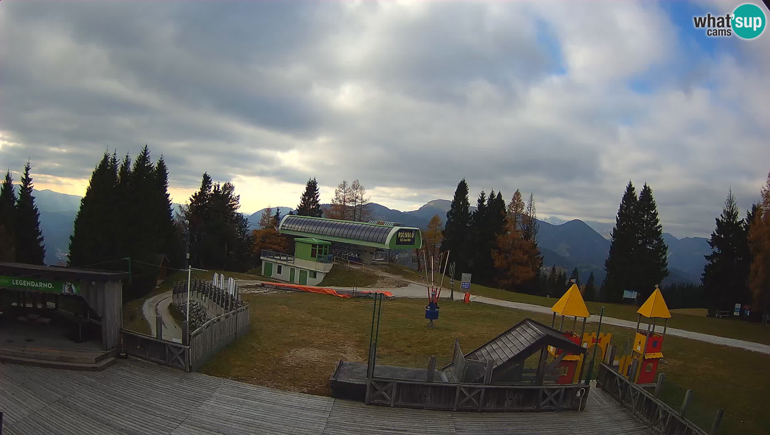 Webcam de la station de ski des Alpes slovènes à Cerkno Počivalo
