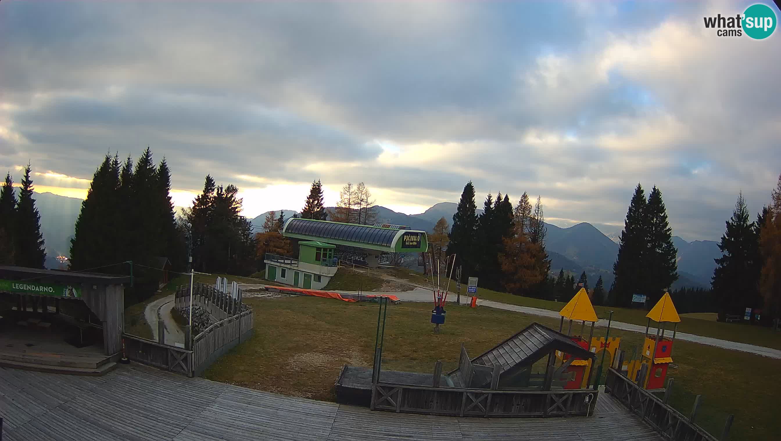 Alpska Perla kamera Cerkno Počivalo