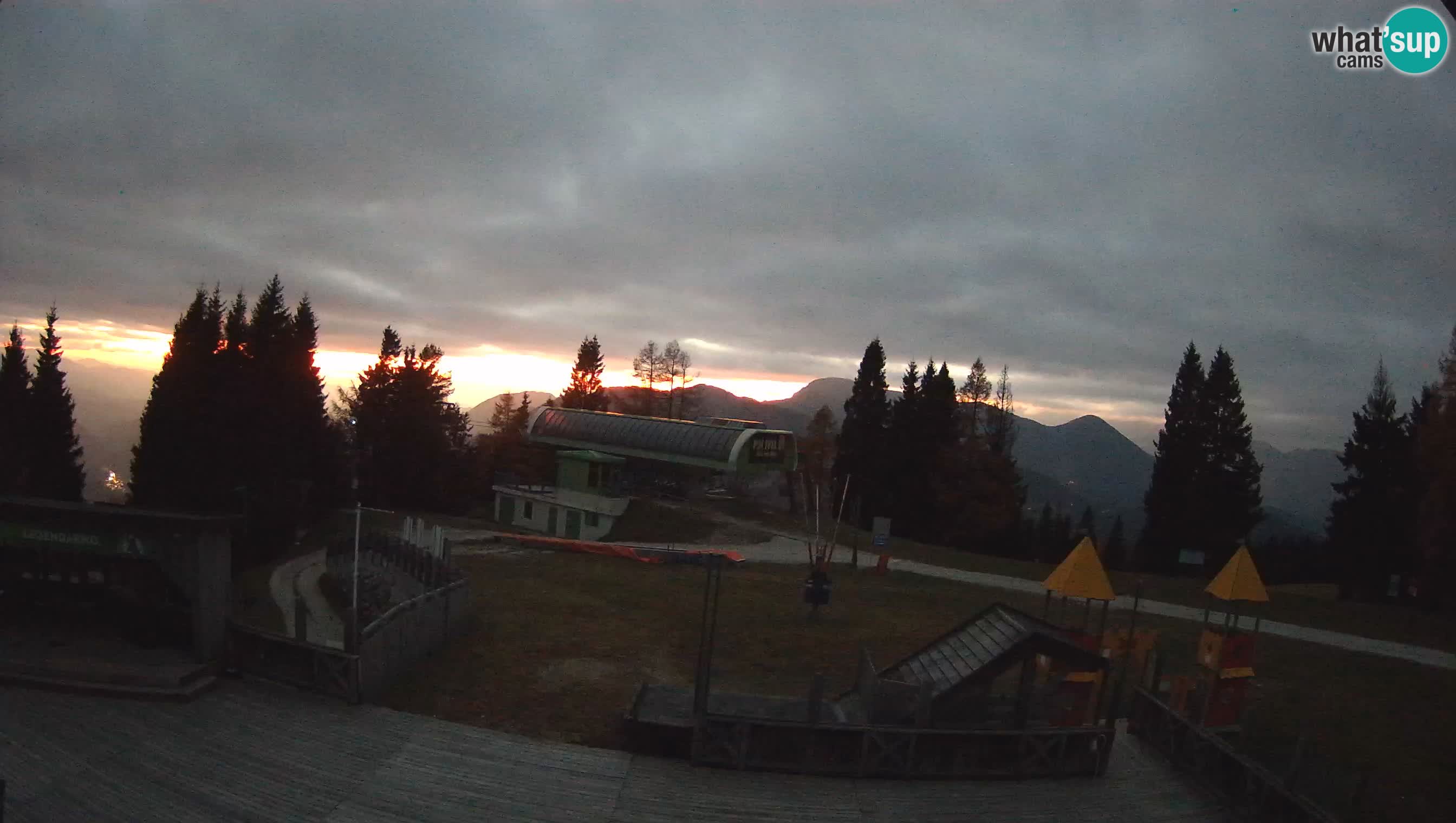 Alpska Perla Ski hotel Cerkno Počivalo webcam – Slovenia