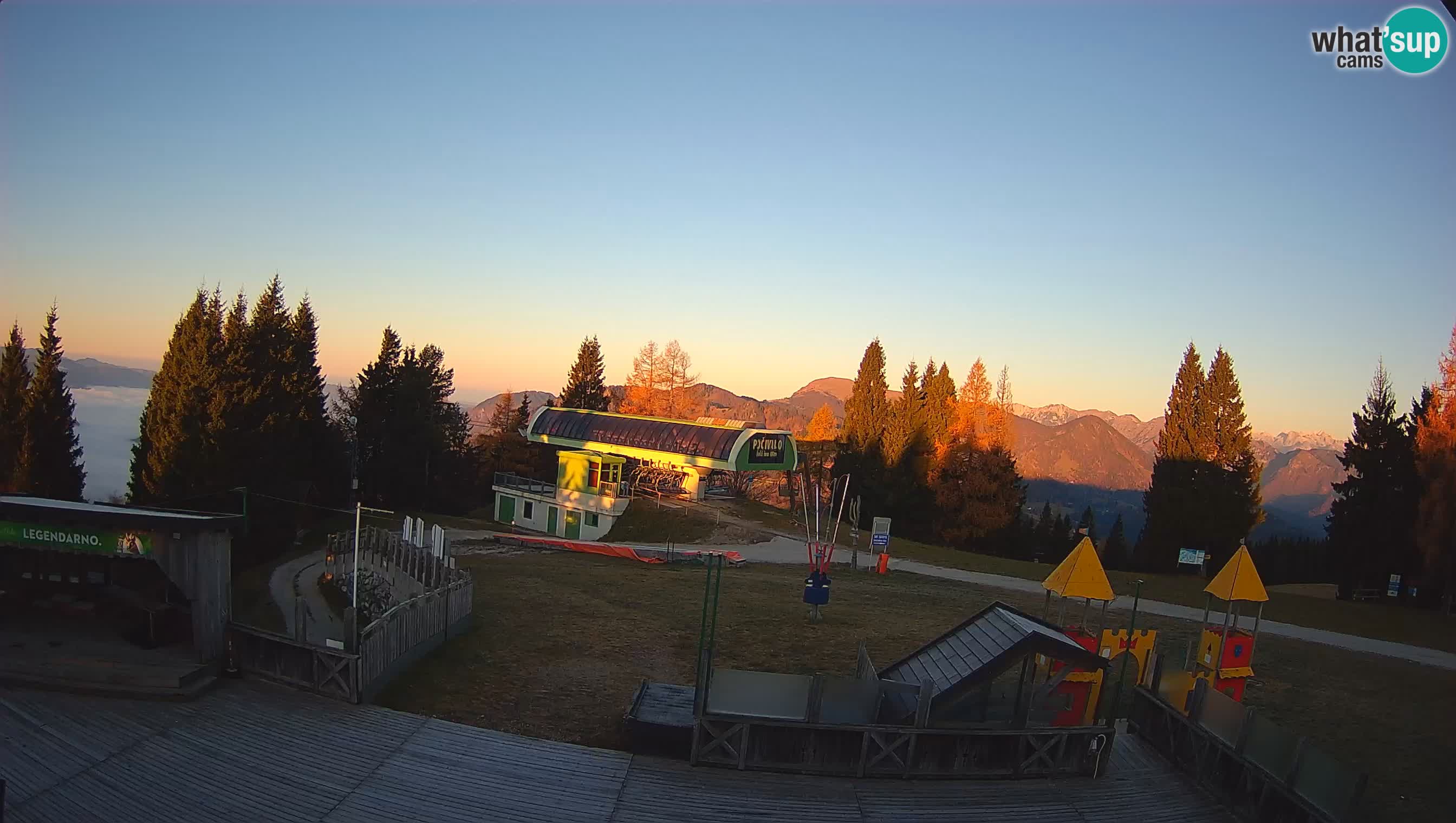 Webcam de la station de ski des Alpes slovènes à Cerkno Počivalo