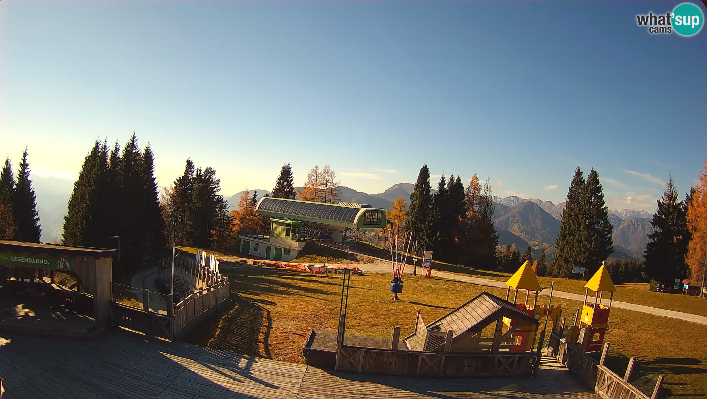 Webcam de la station de ski des Alpes slovènes à Cerkno Počivalo