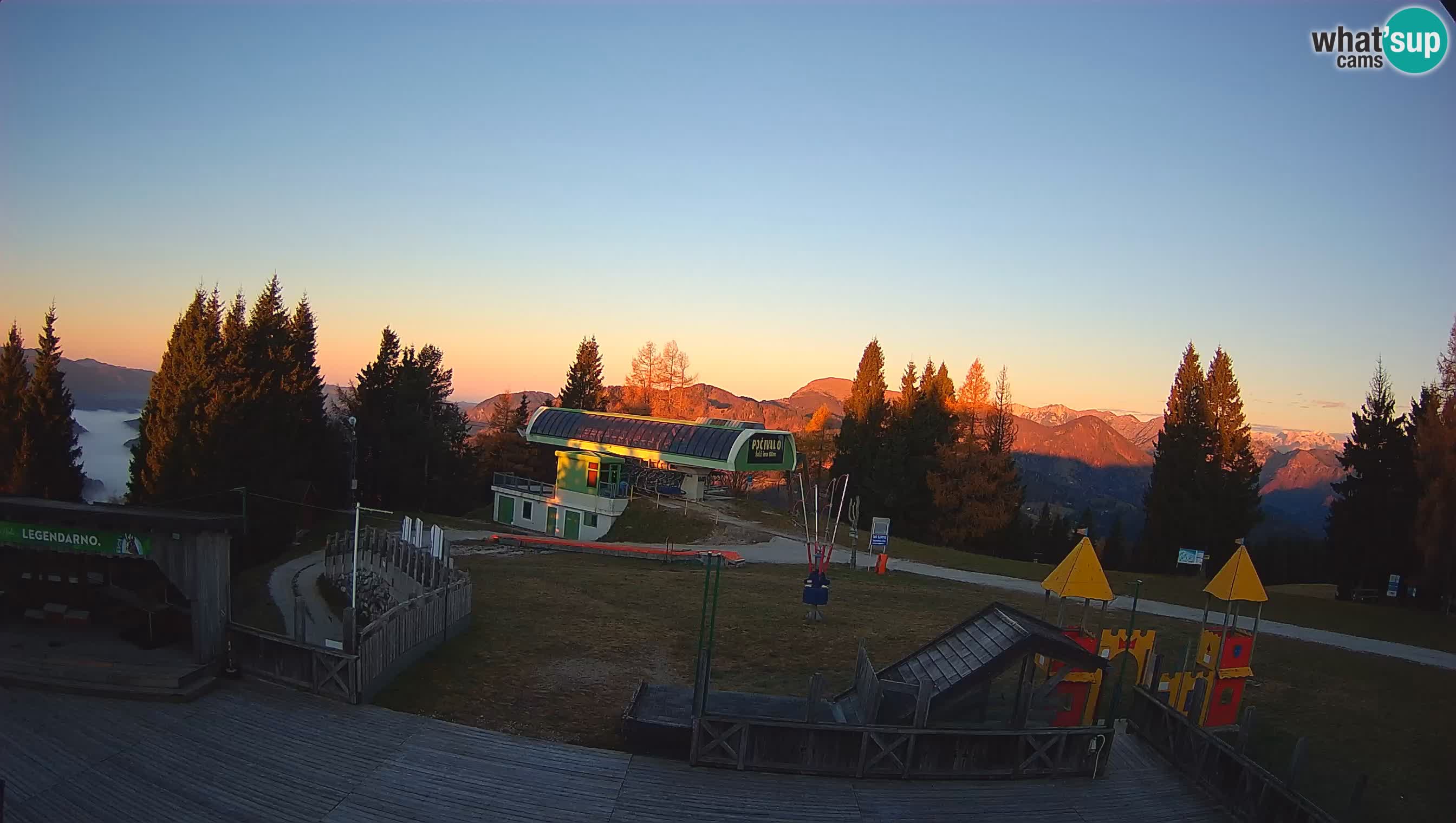 Alpska Perla Ski hotel Cerkno Počivalo webcam – Slovenia