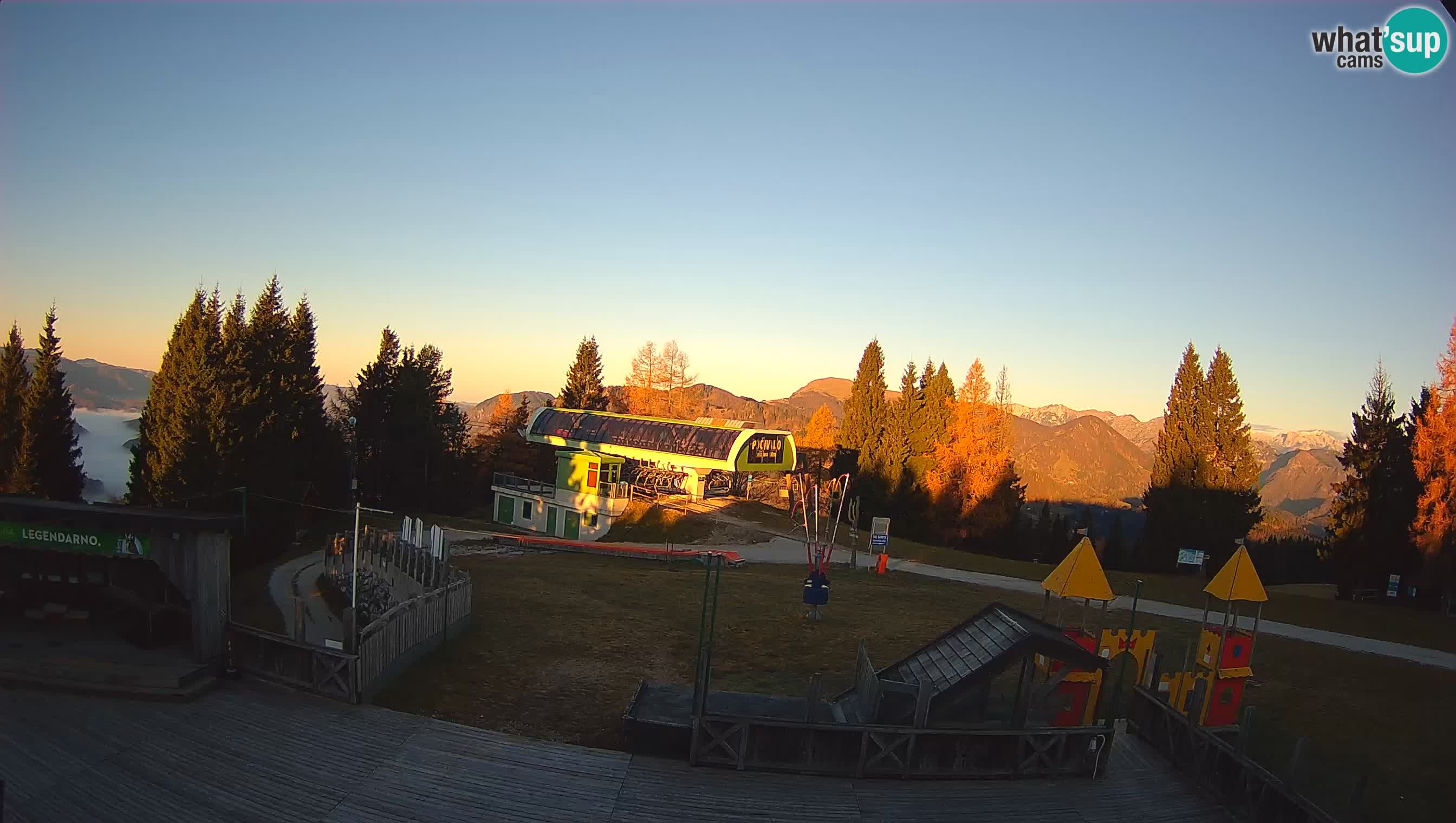 Alpska Perla Ski center Cerkno Počivalo webcam – Slovenia