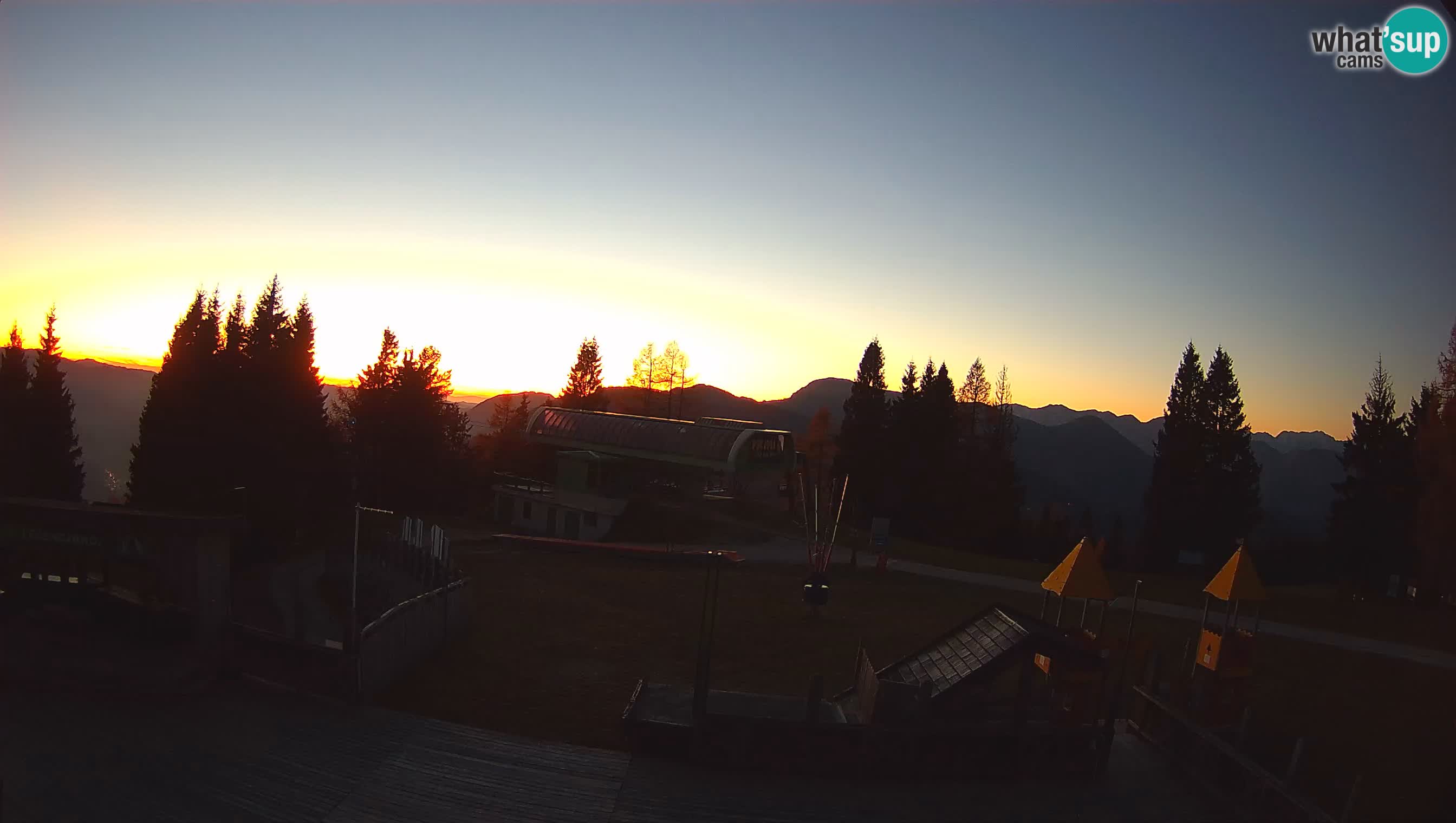 Webcam de la station de ski des Alpes slovènes à Cerkno Počivalo