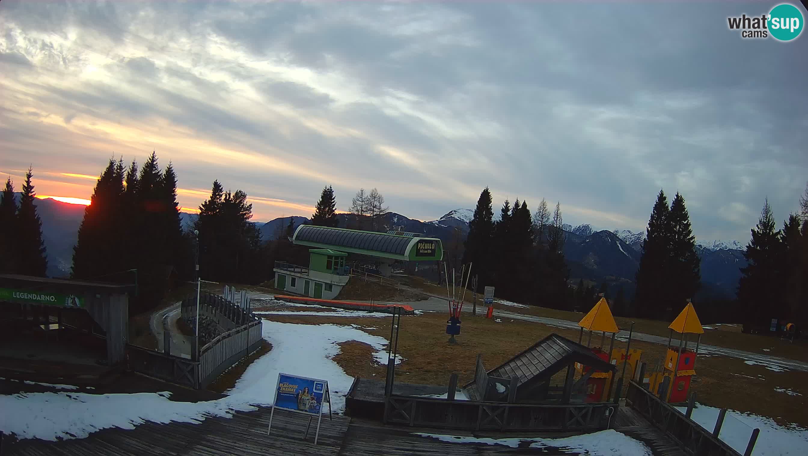 Webcam de la station de ski des Alpes slovènes à Cerkno Počivalo