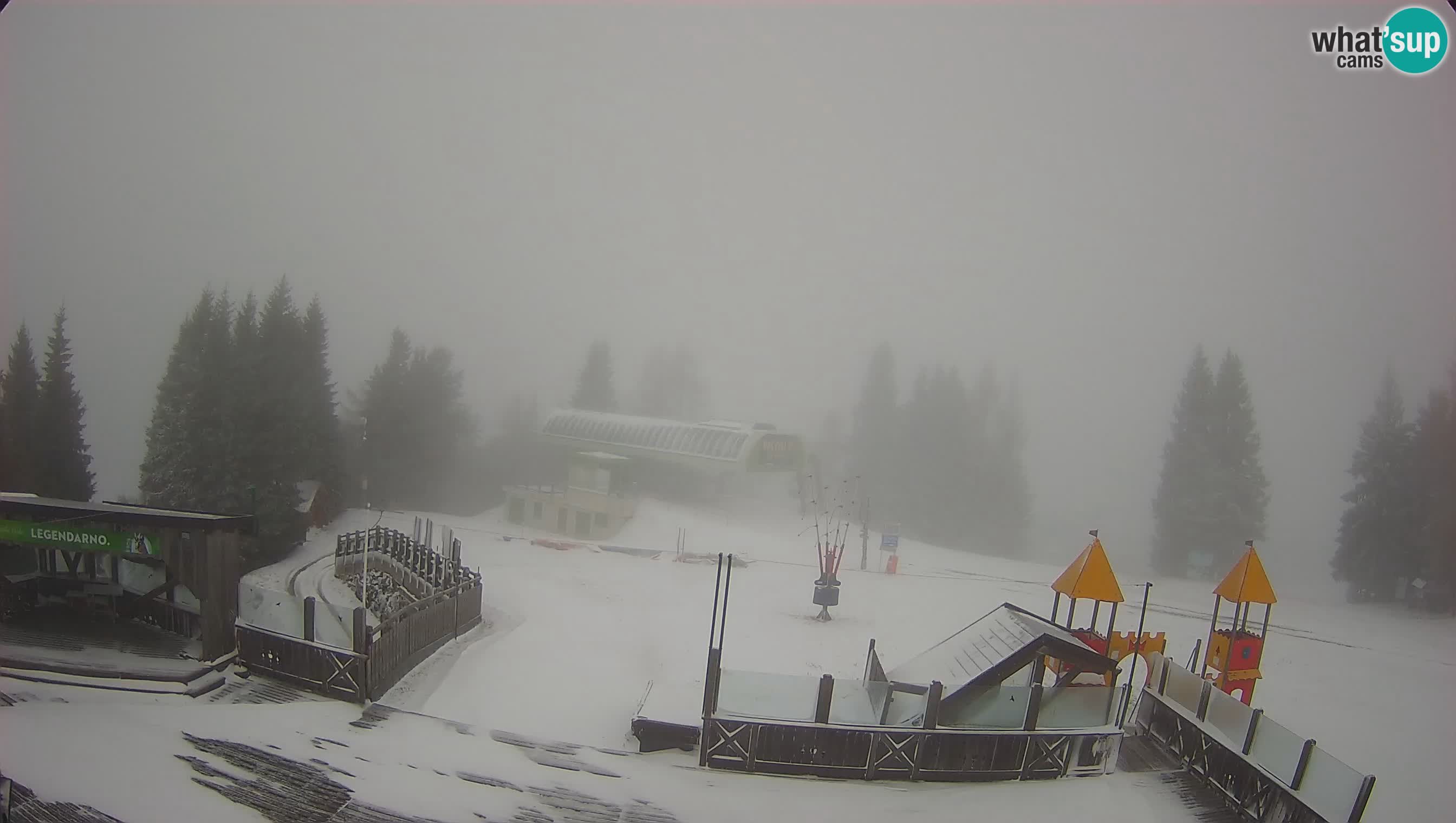 Alpska Perla Ski hotel Cerkno Počivalo webcam – Slovenia