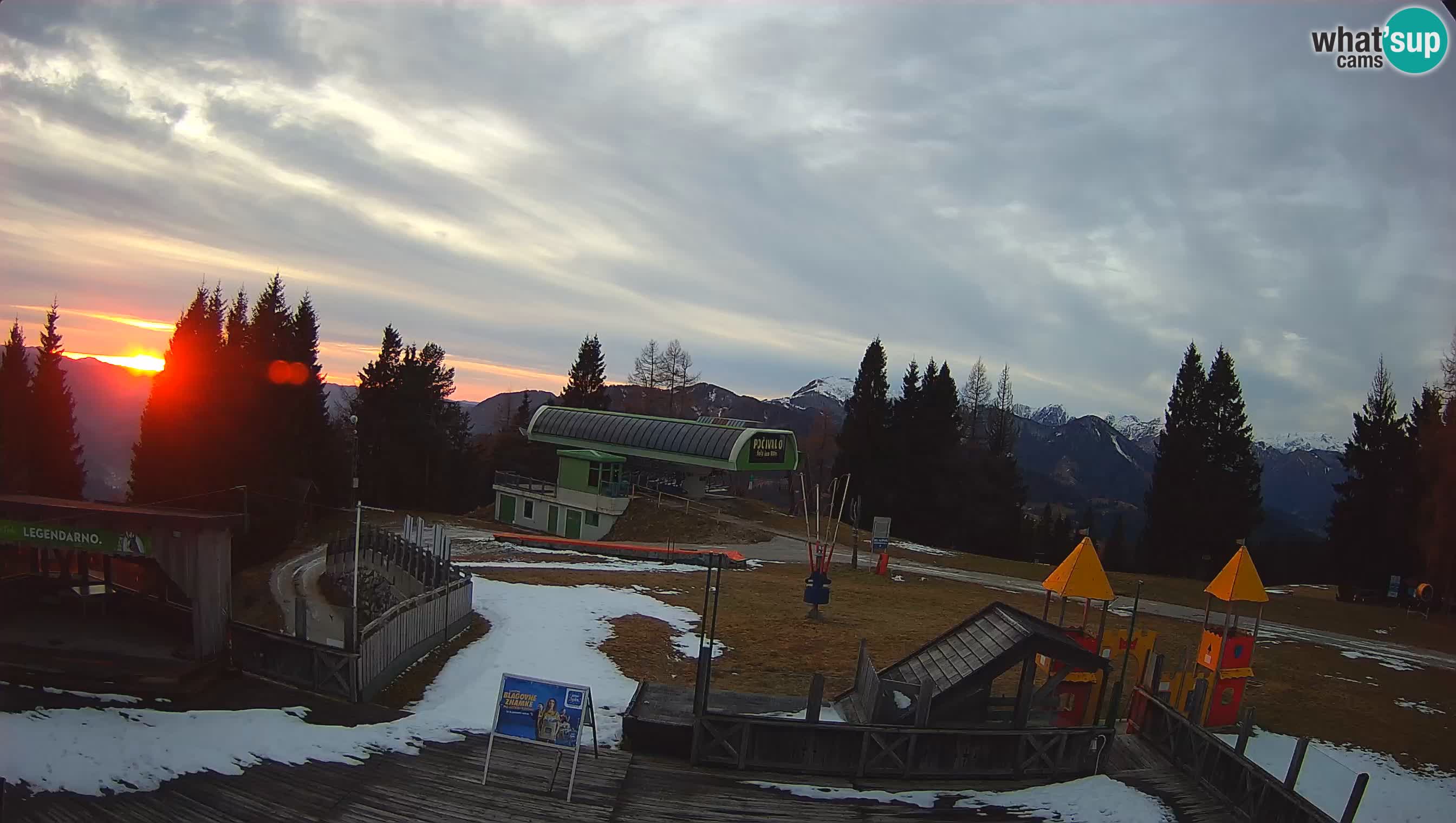 Alpska Perla kamera Cerkno Počivalo