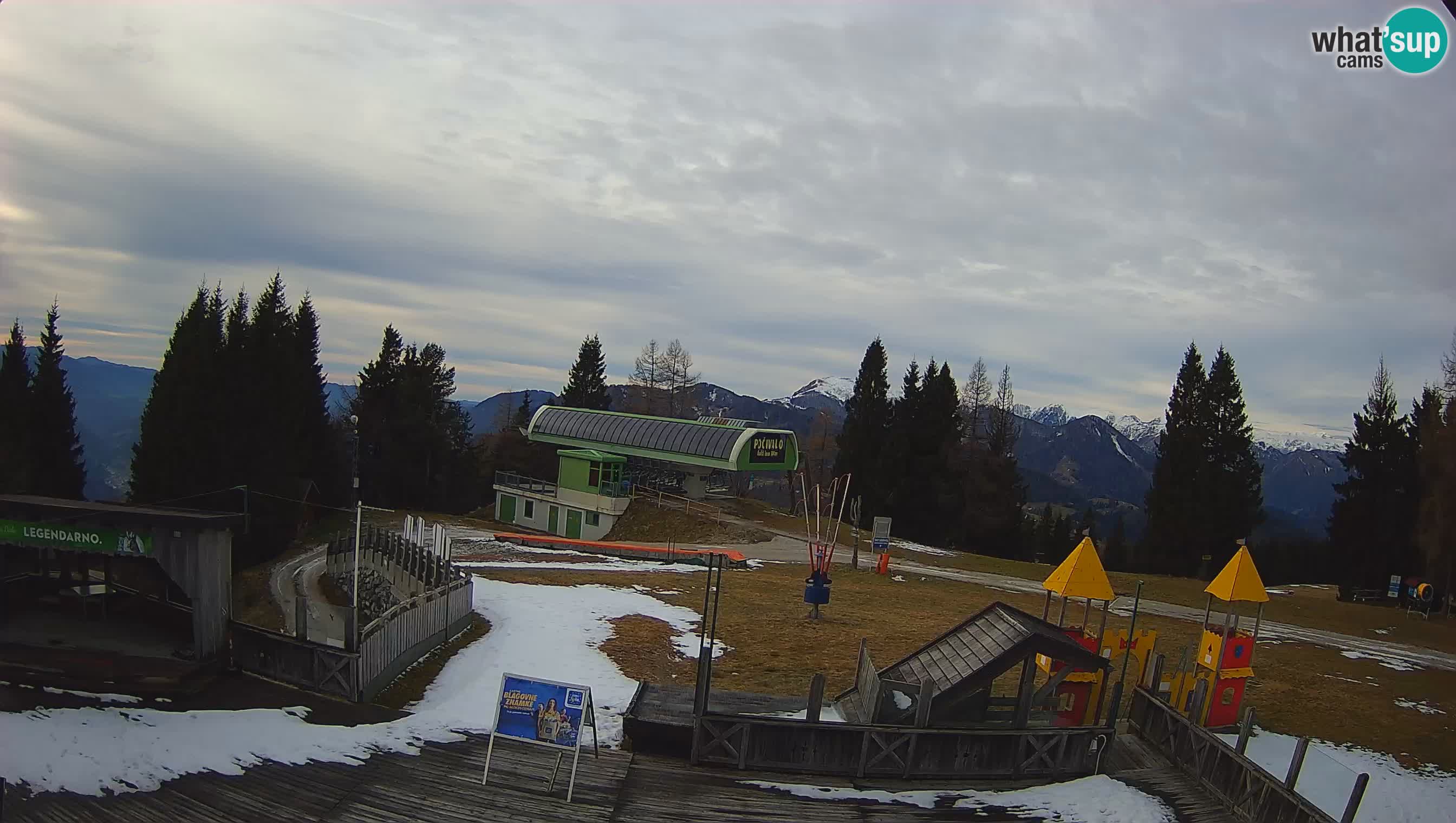 Alpska Perla Ski center Cerkno Počivalo webcam – Slovenia
