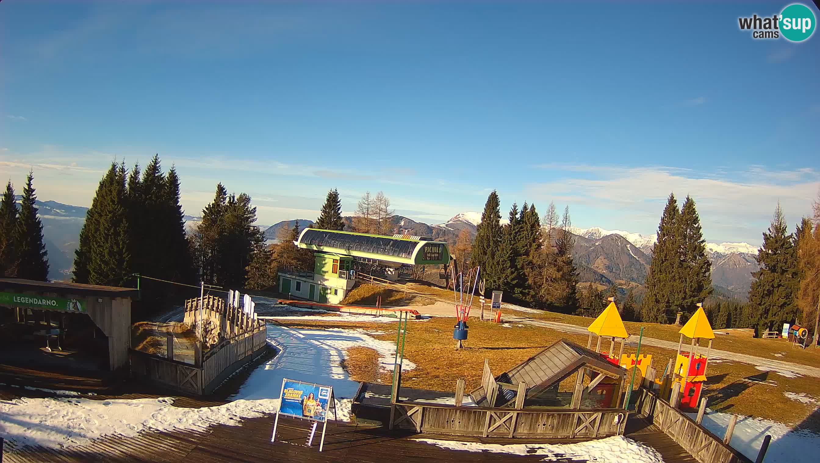 Webcam de la station de ski des Alpes slovènes à Cerkno Počivalo