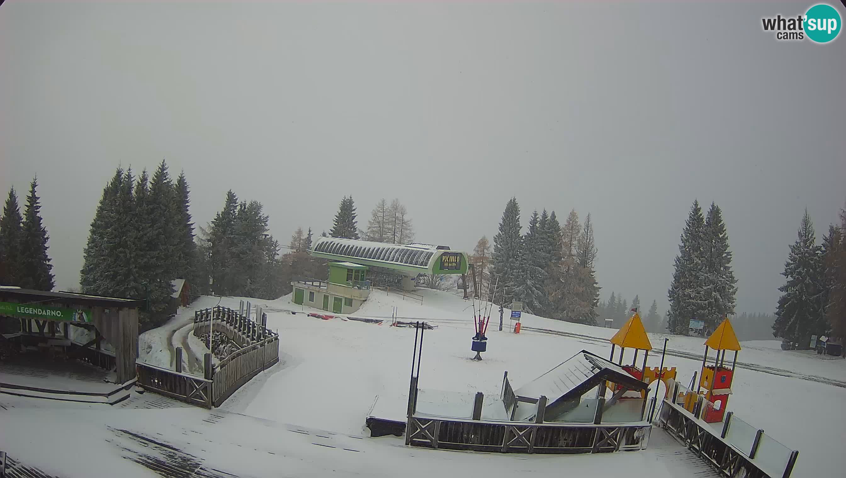 Webcam de la station de ski des Alpes slovènes à Cerkno Počivalo