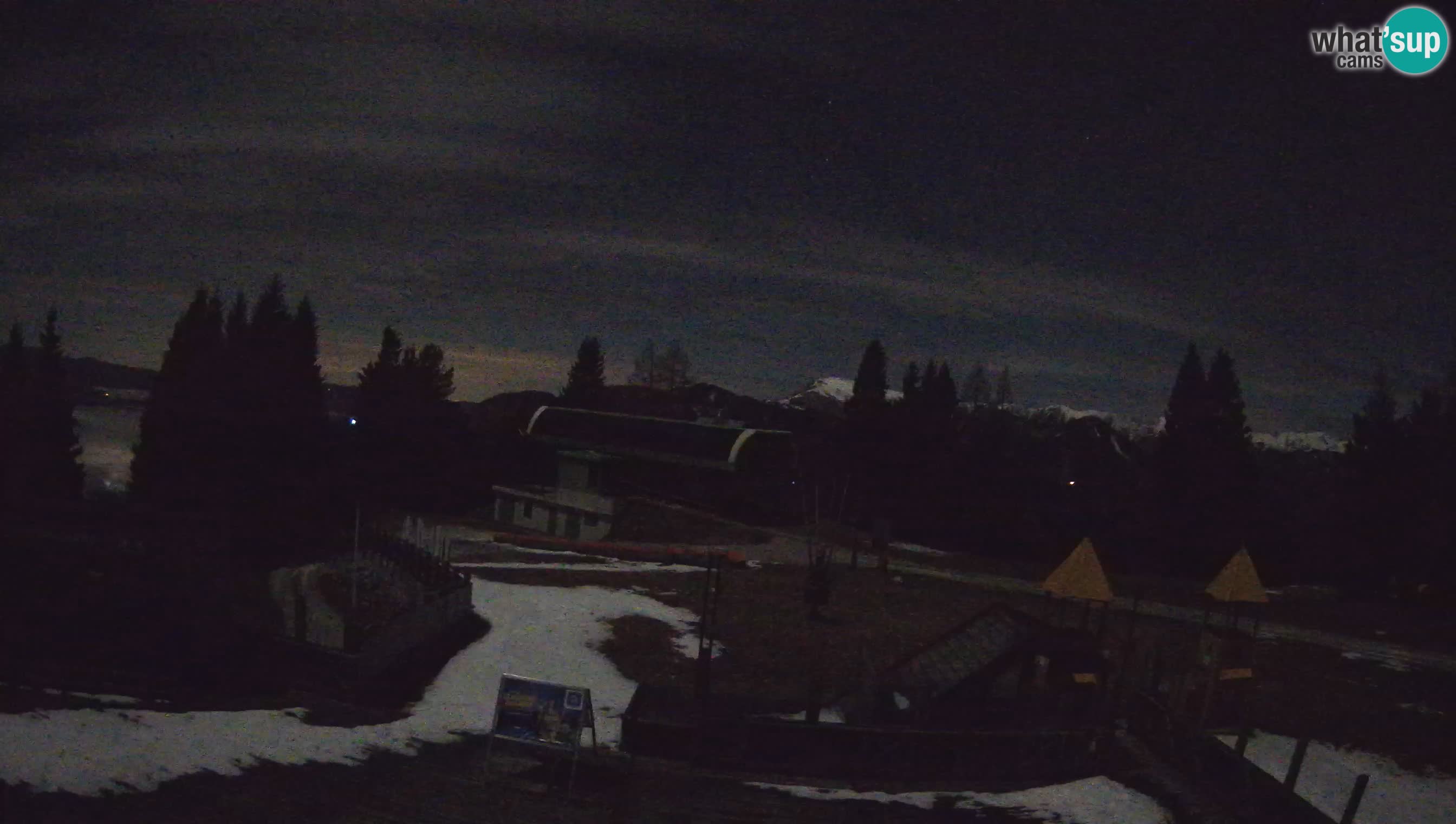 Alpska Perla Ski center Cerkno Počivalo webcam – Slovenia