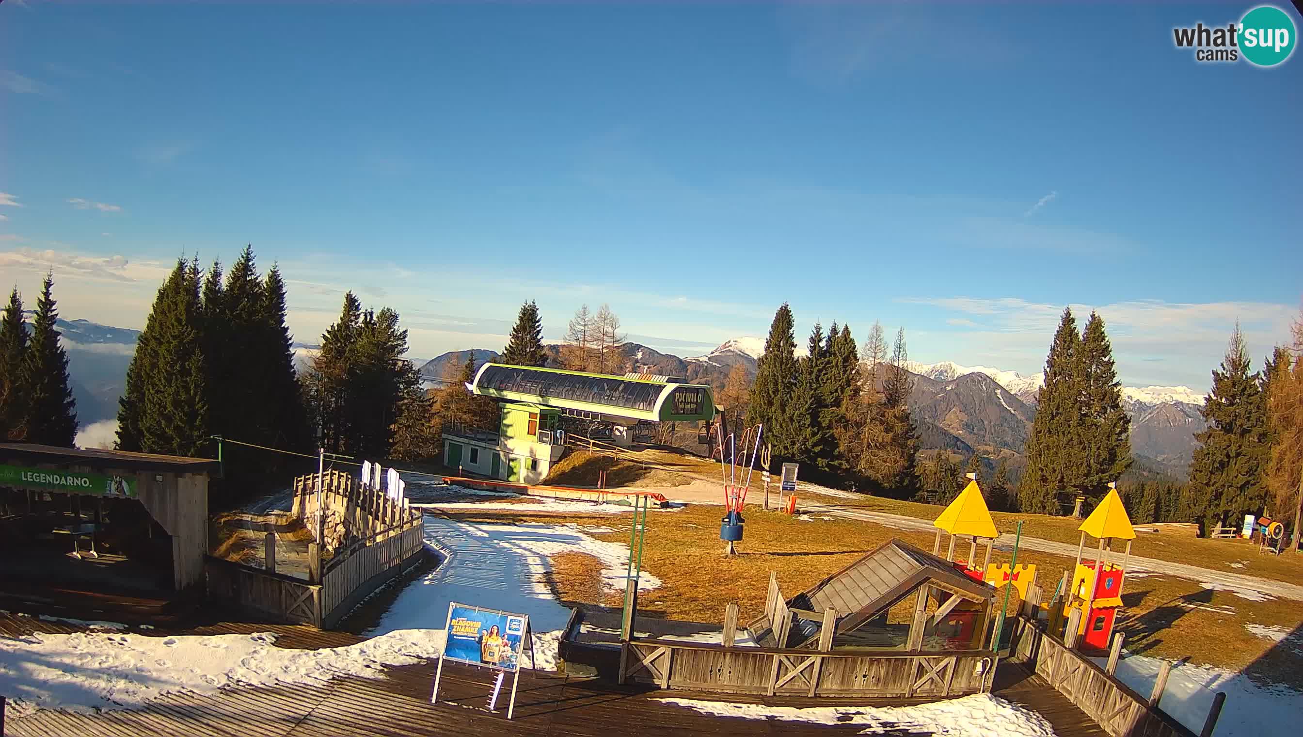 Alpska Perla Ski hotel Cerkno Počivalo webcam – Slovenia