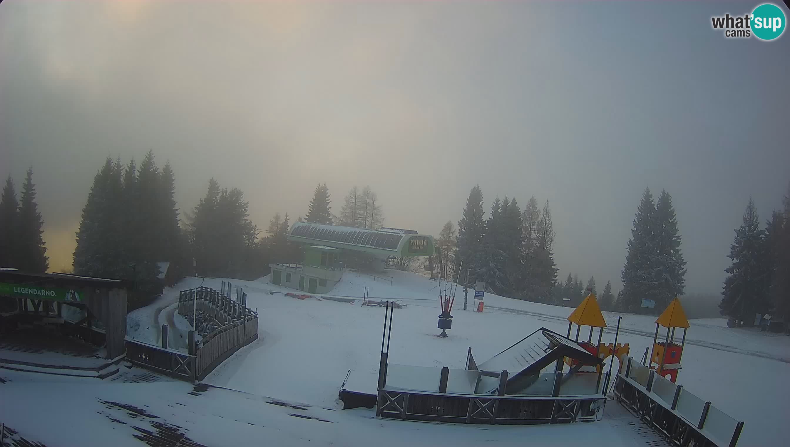 Alpska Perla Ski center Cerkno Počivalo webcam – Slovenia