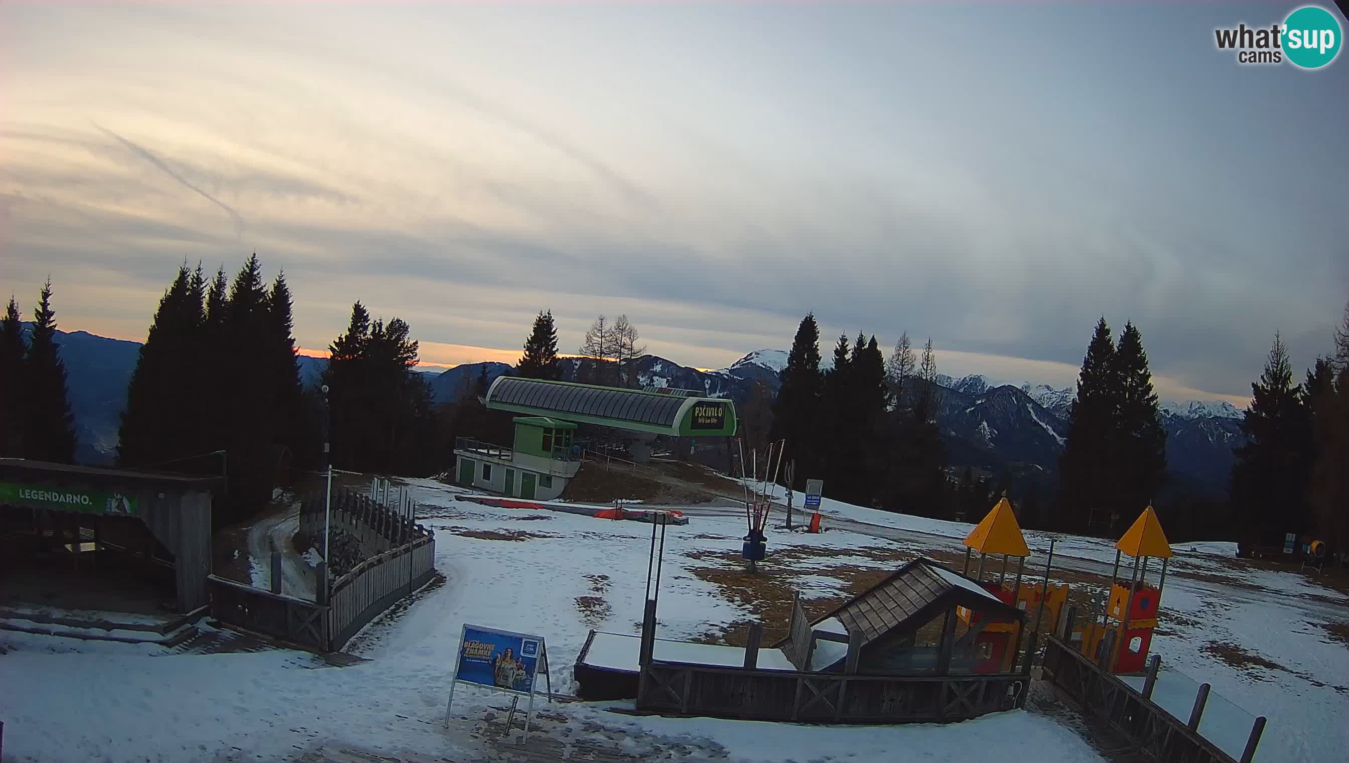 Alpska Perla Ski center Cerkno Počivalo webcam – Slovenia