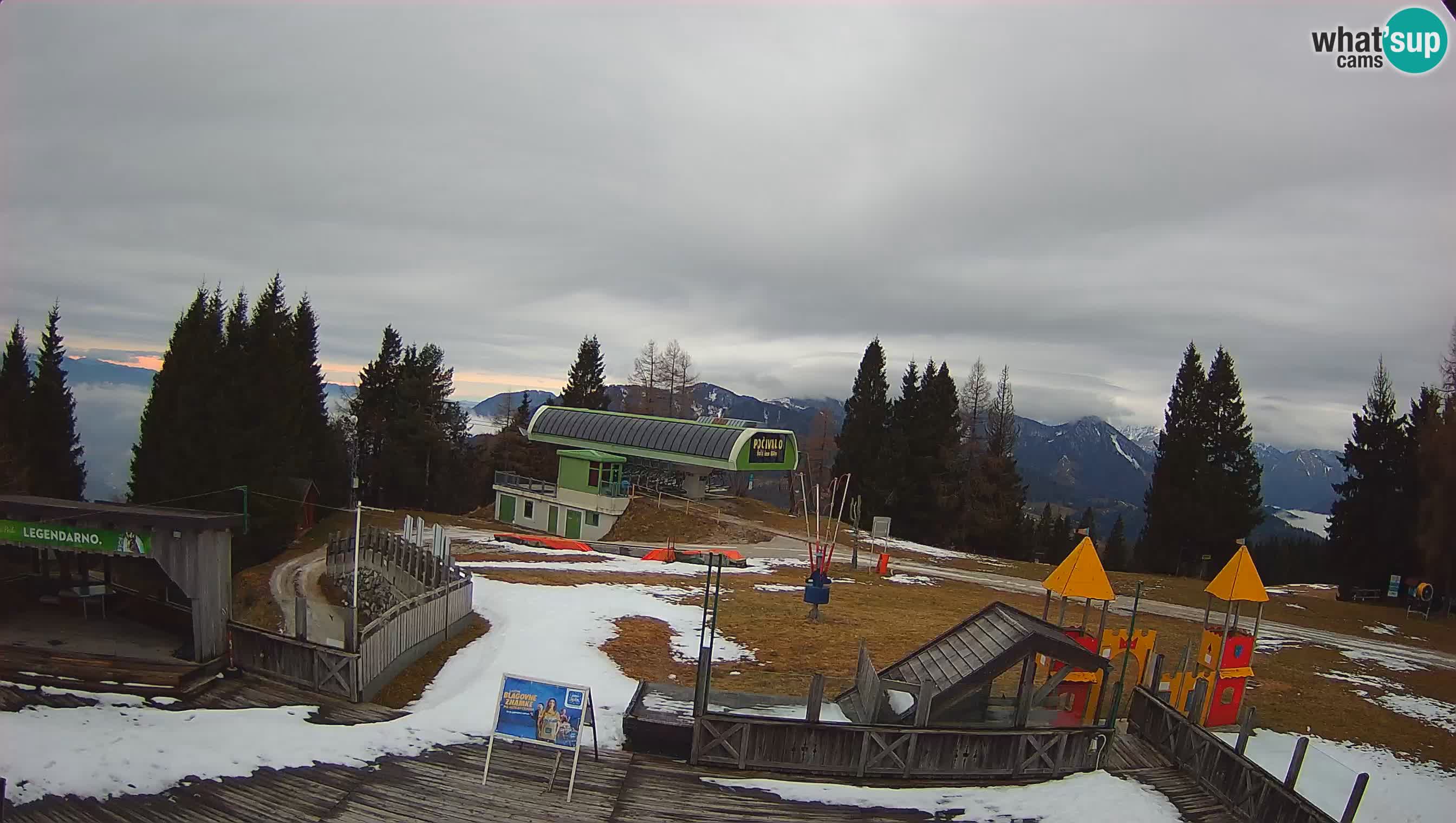 Spletna kamera Počivalo – Alpska Perla | Pogled v živo iz smučišča Cerkno