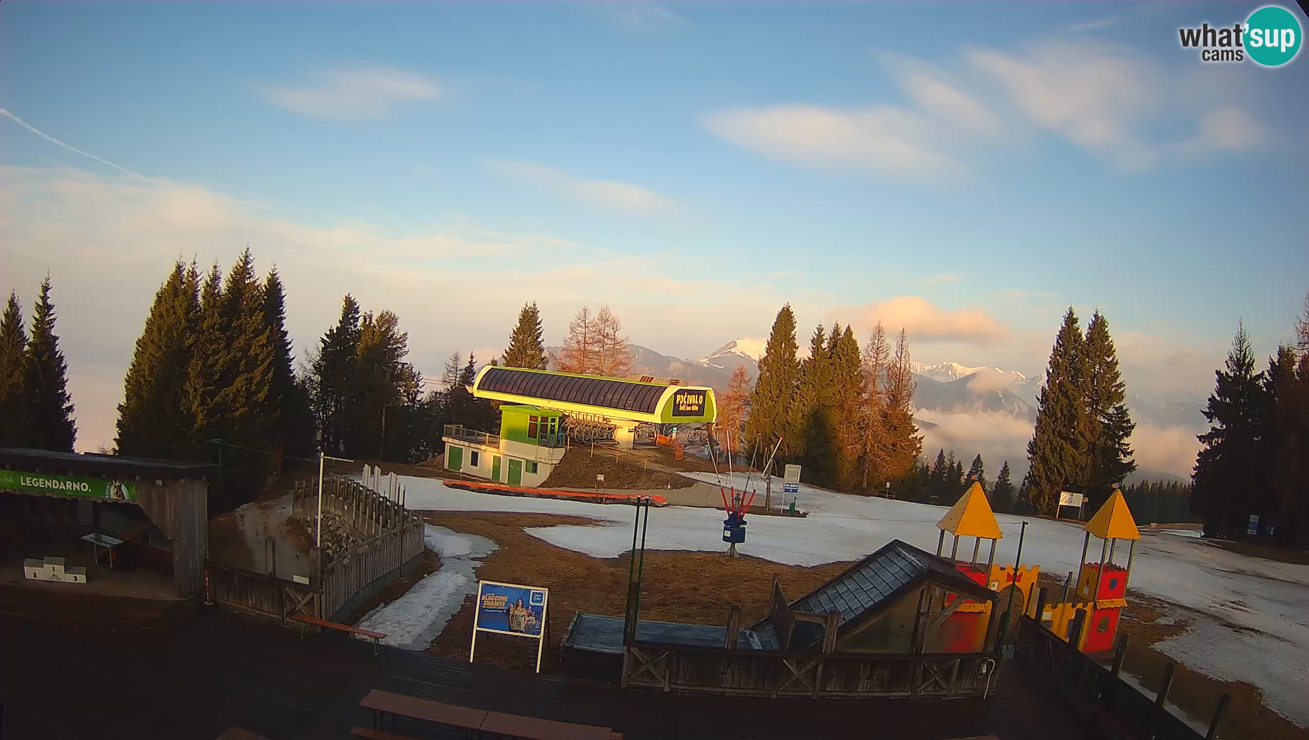 Webcam de la station de ski des Alpes slovènes à Cerkno Počivalo