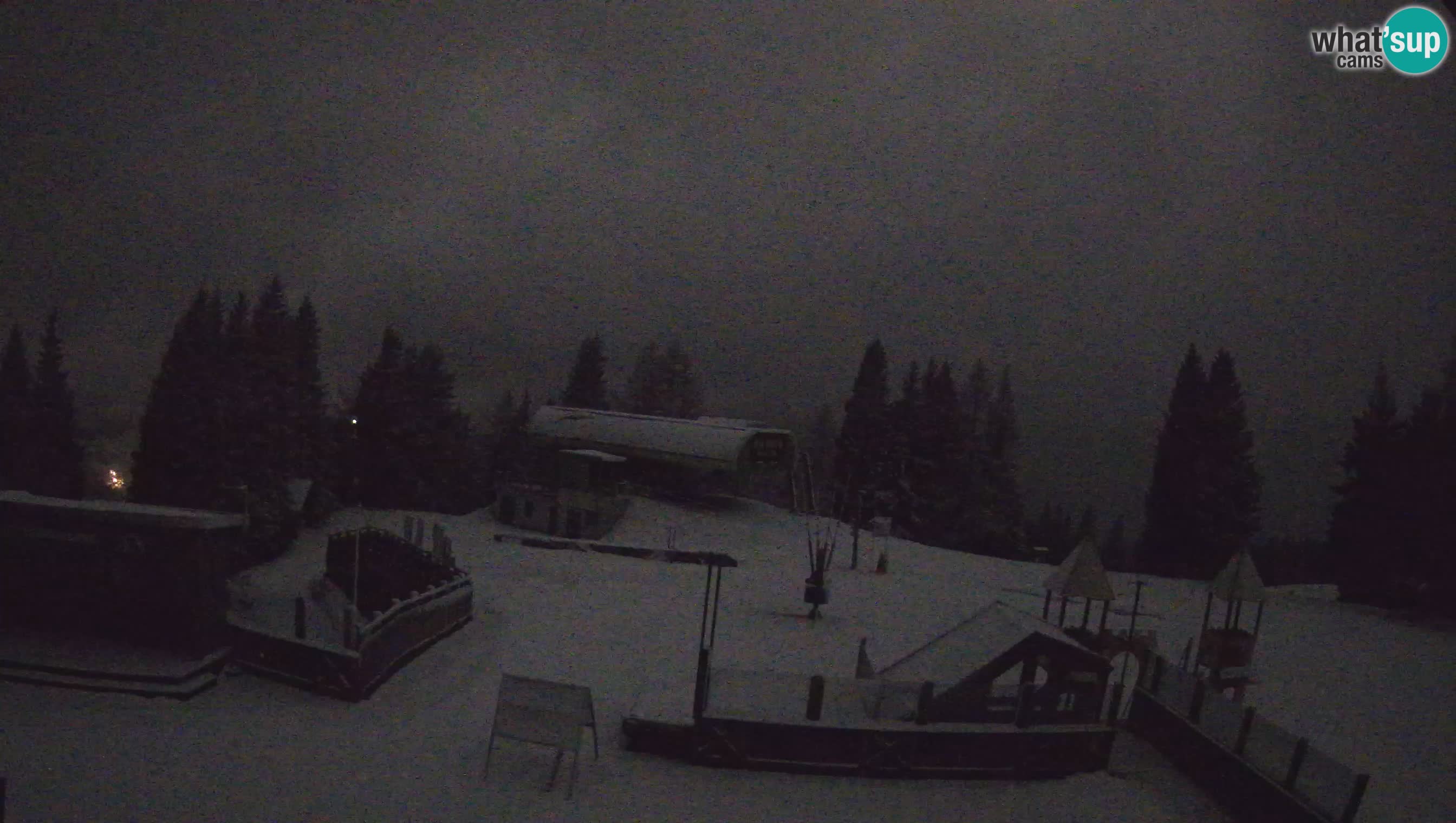 Webcam Počivalo – Alpska Perla | Vista live dalla stazione sciistica di Cerkno