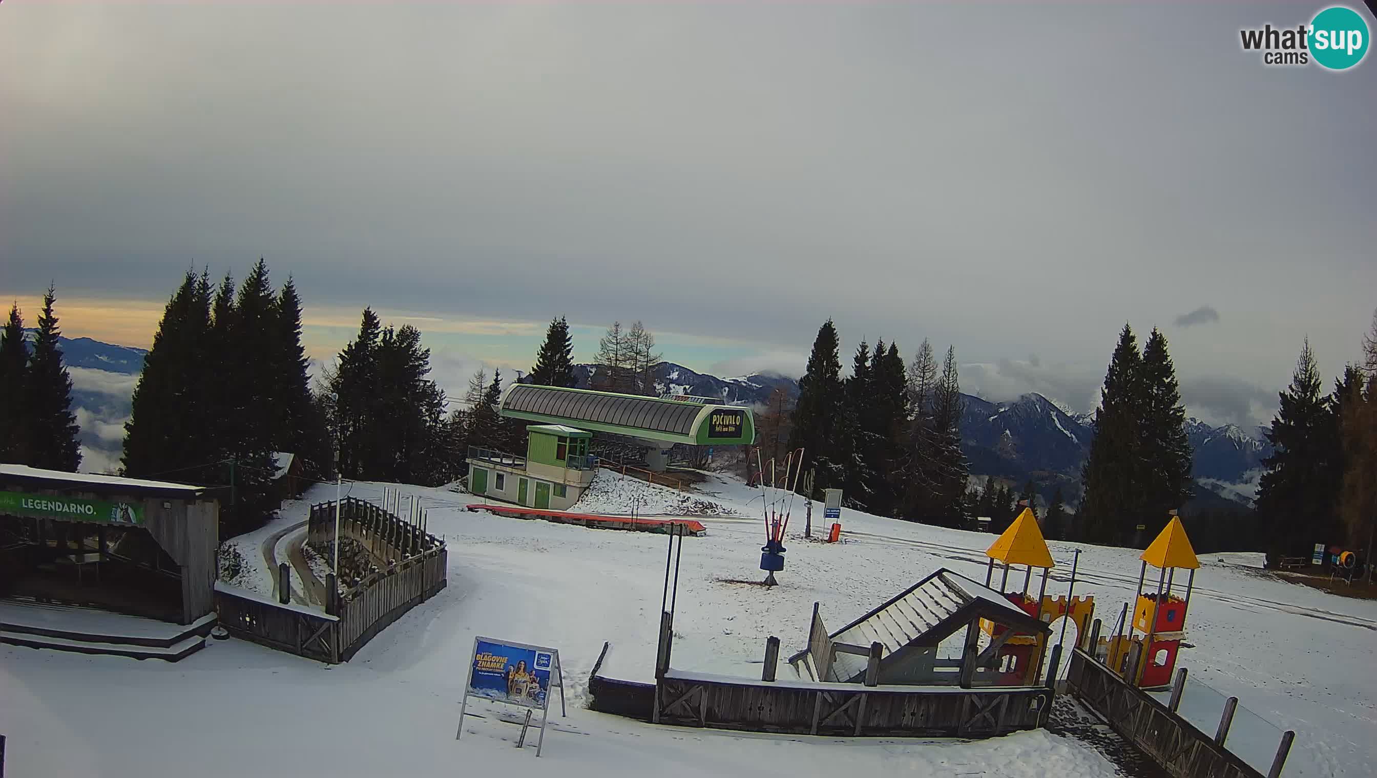 Webcam Počivalo – Alpska Perla | Vista live dalla stazione sciistica di Cerkno