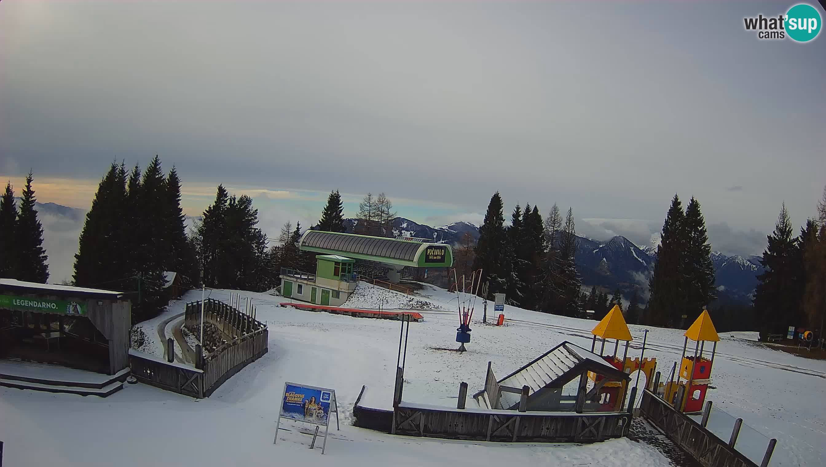 Spletna kamera Počivalo – Alpska Perla | Pogled v živo iz smučišča Cerkno