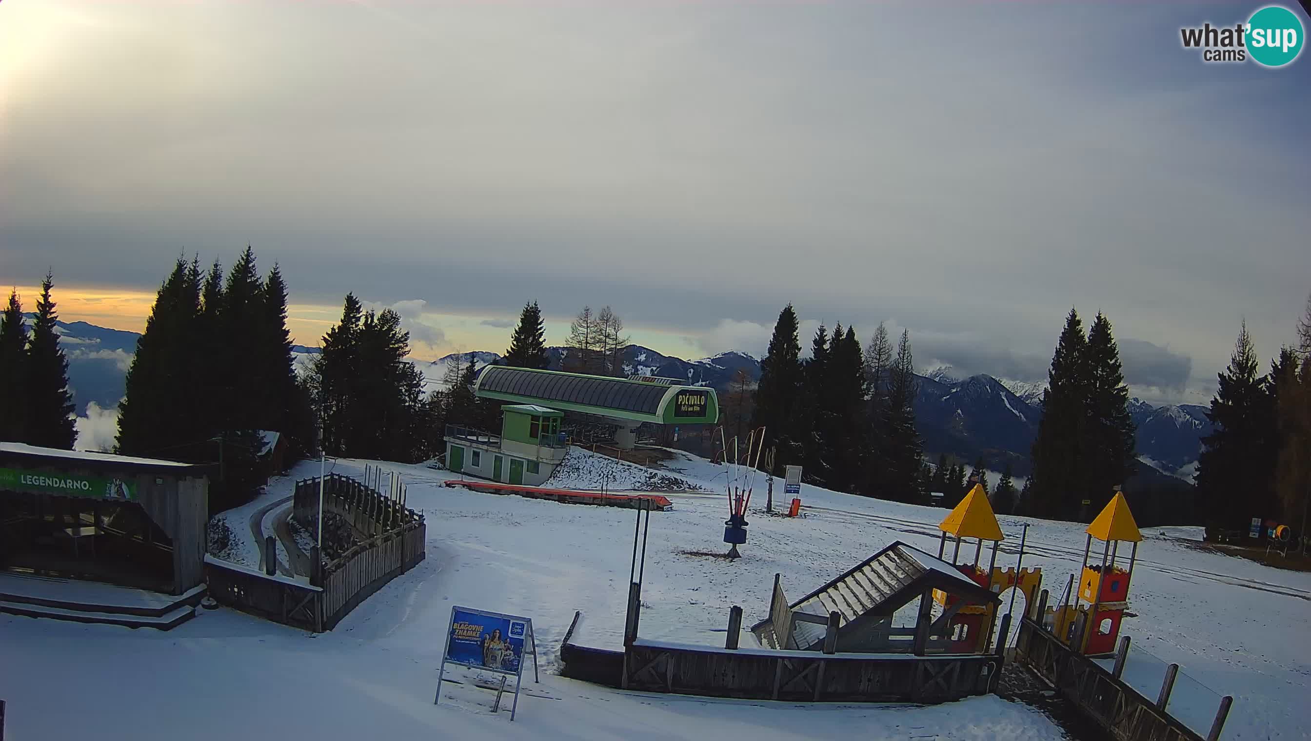 Webcam de la station de ski des Alpes slovènes à Cerkno Počivalo